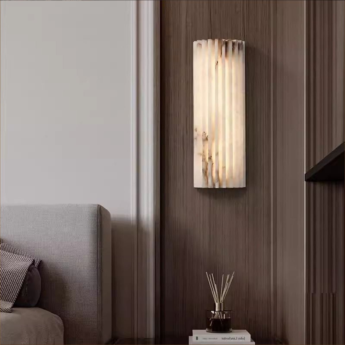Aplique de pared de piedra natural de 12 pulgadas con LED integrado y superficie estriada, lámpara de interior para dormitorio, pasillo y sala de estar con luz ambiental cálida | Thomler
