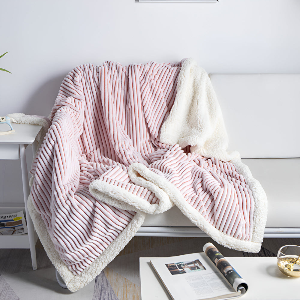 Reversible Sherpa Throw Blanket with Textured Stripe Pattern – Plush Microfiber for All Seasons