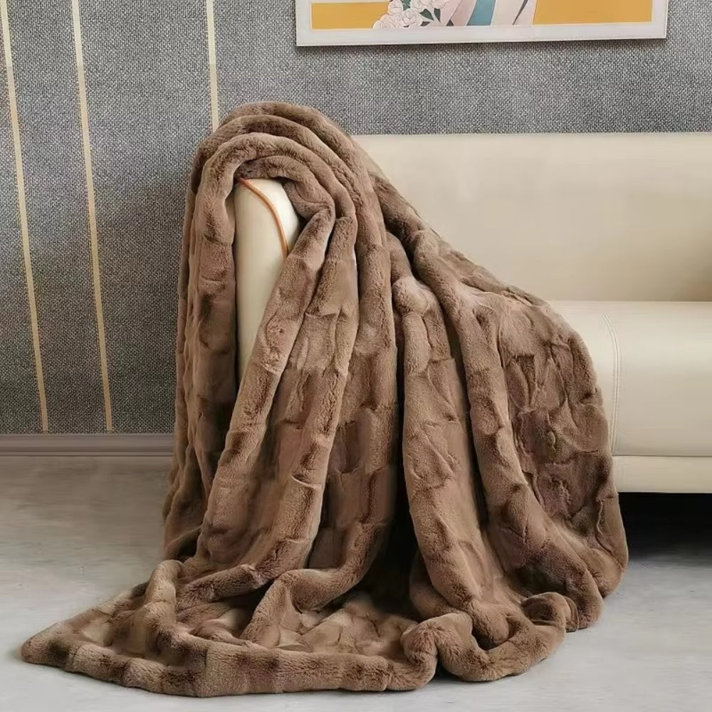 Plush Double-Layer Faux Mink Throw Blanket – Machine Washable Microfiber for Beds & Couches