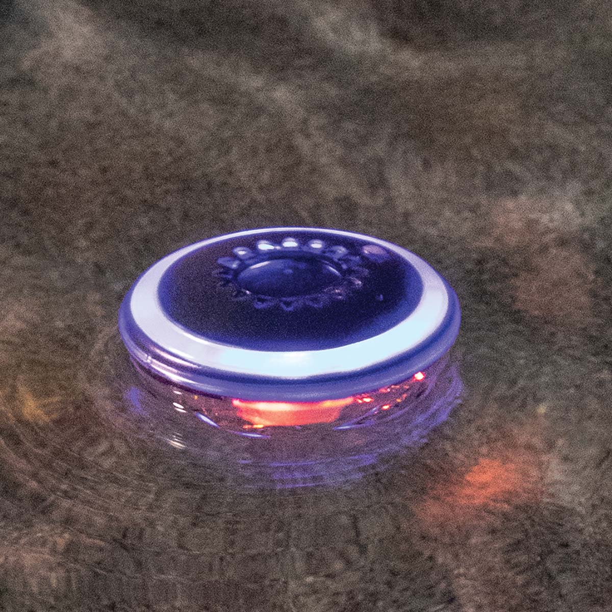 Solarbetriebene Unterwasser-Lichtshow
