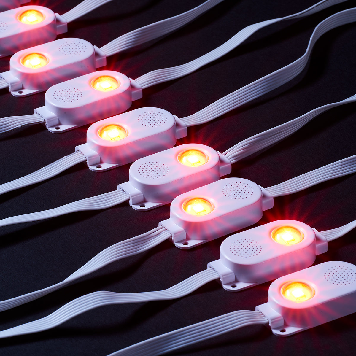 Intelligente LED-Lichterkette mit Lautsprechern