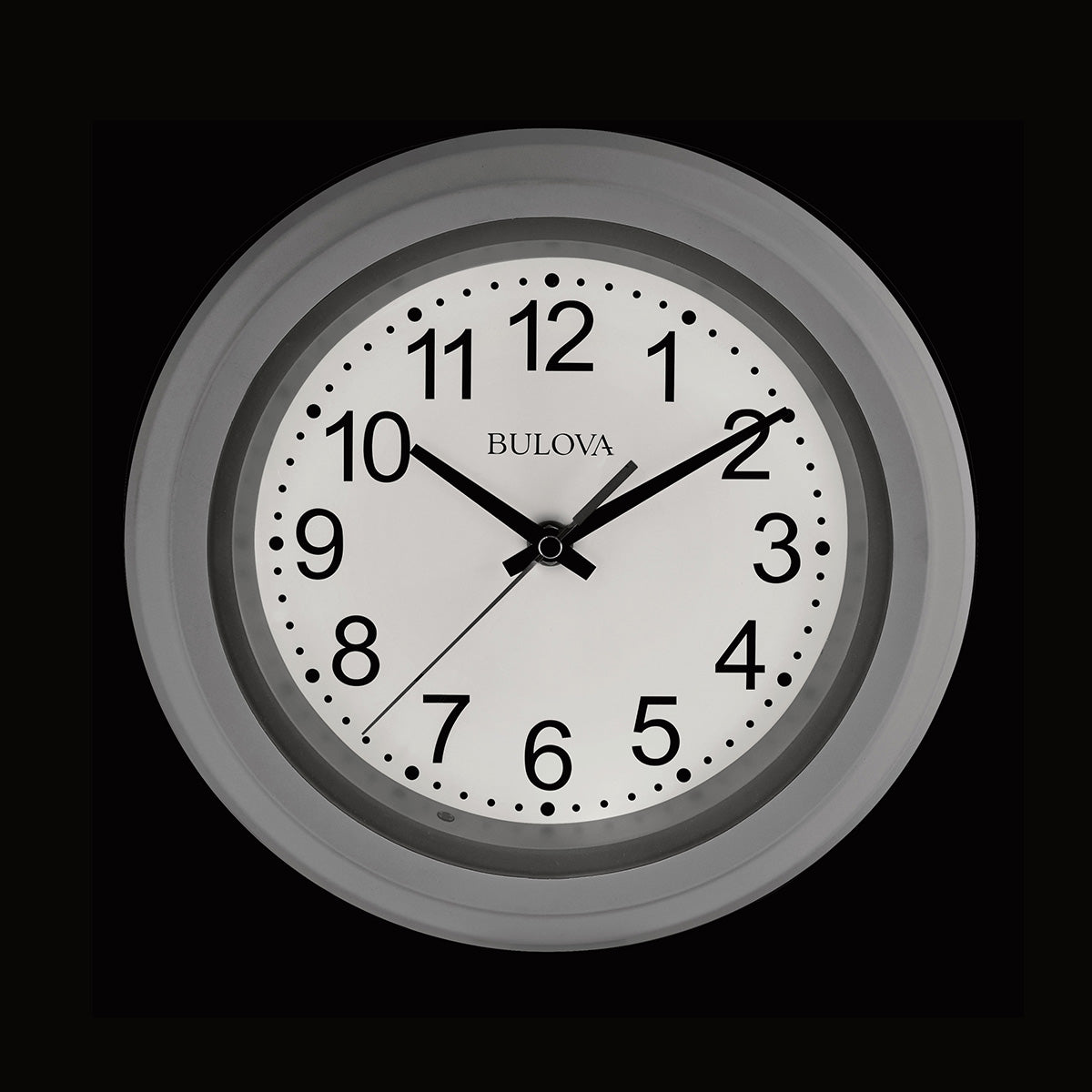 Reloj de pared Bulova Night Vision