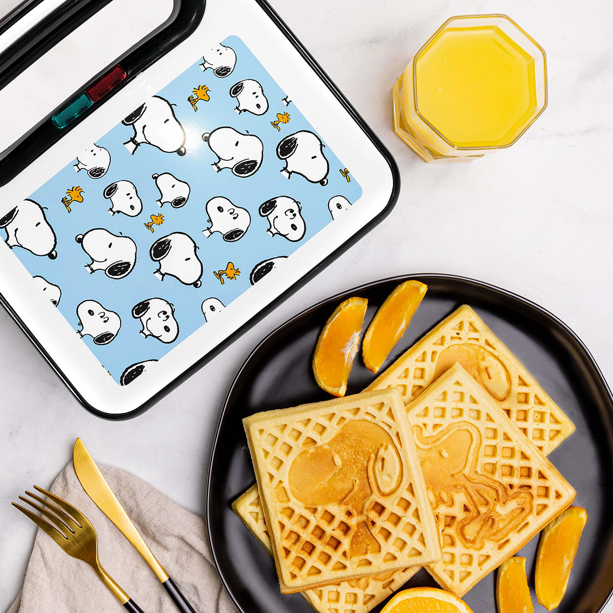 Máquina para hacer waffles de Peanuts Snoopy y Woodstock de doble cuadrado