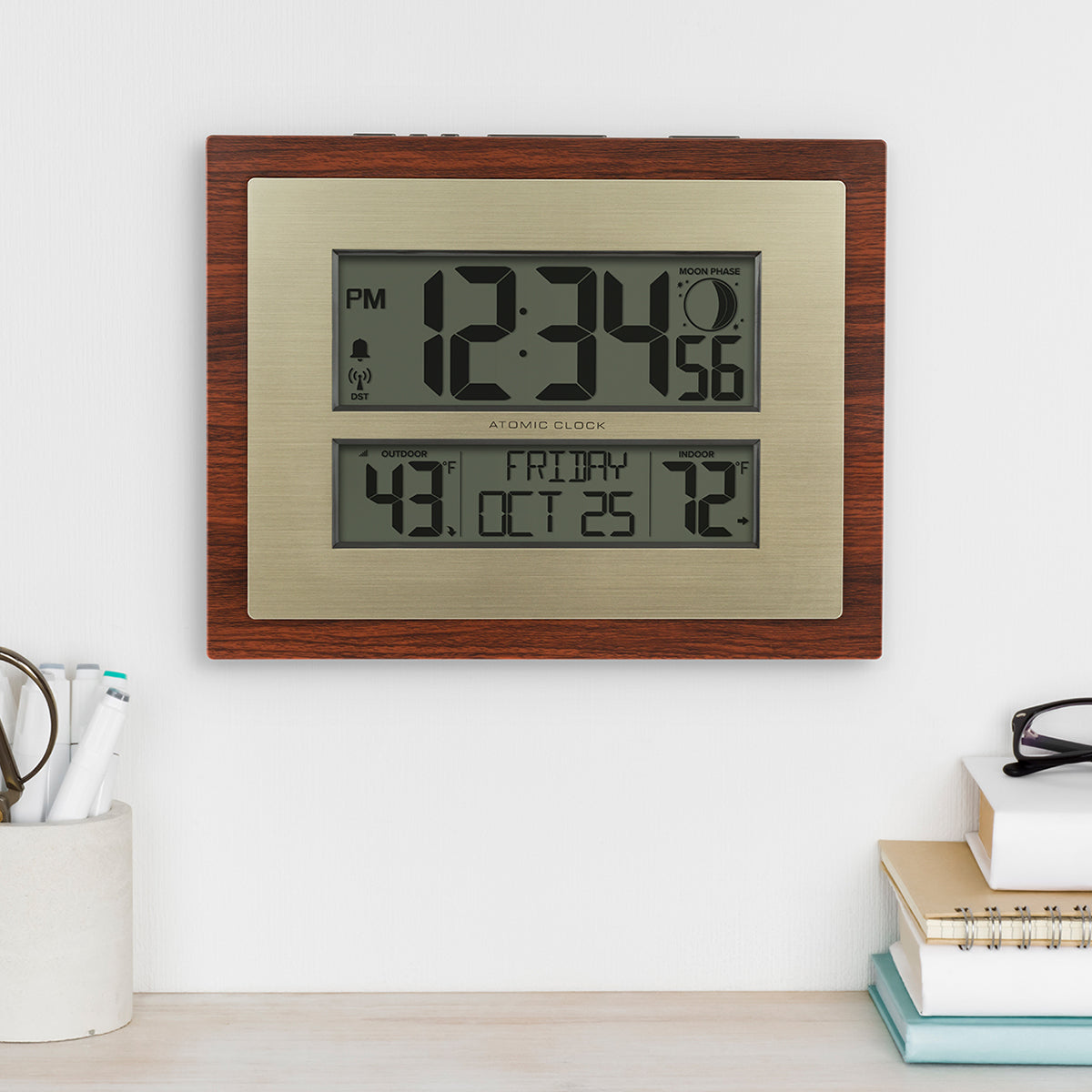 Reloj de pared digital atómico con fase lunar