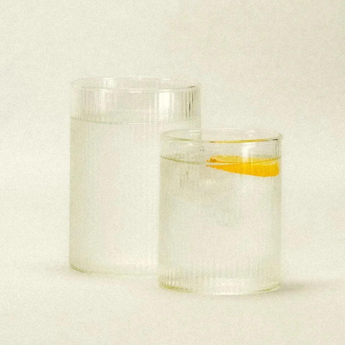 Textured Tumbler Glass 14 fl oz Clear Glassware for Water Juice Cocktails Wine Everyday Dining Entertaining Guests Kitchen Table Cylinder Dr | Thomler