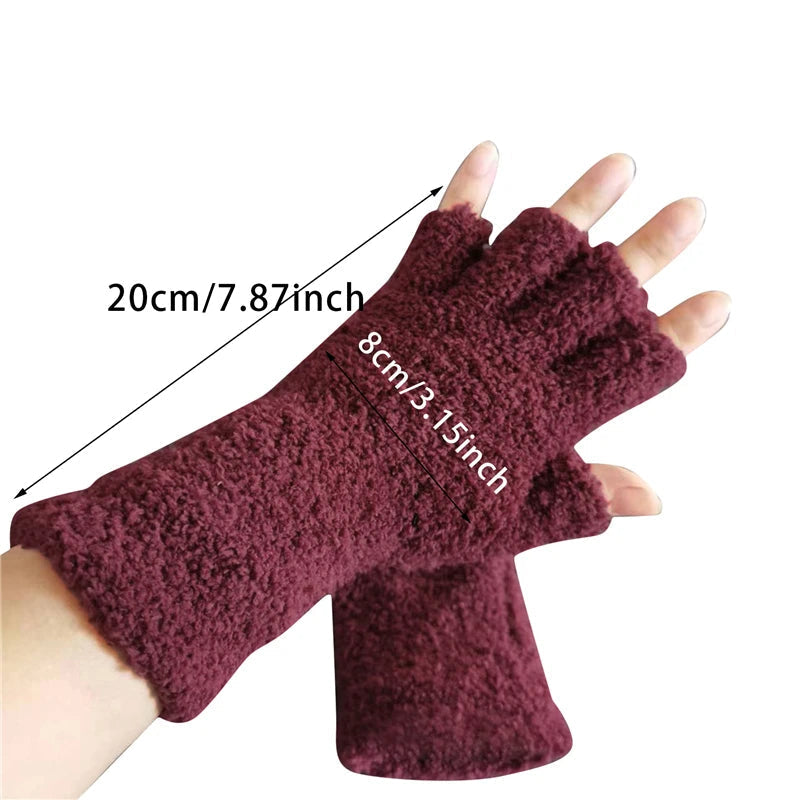 Plush-Lined Convertible Knit Handwarmers for Touchscreen Use