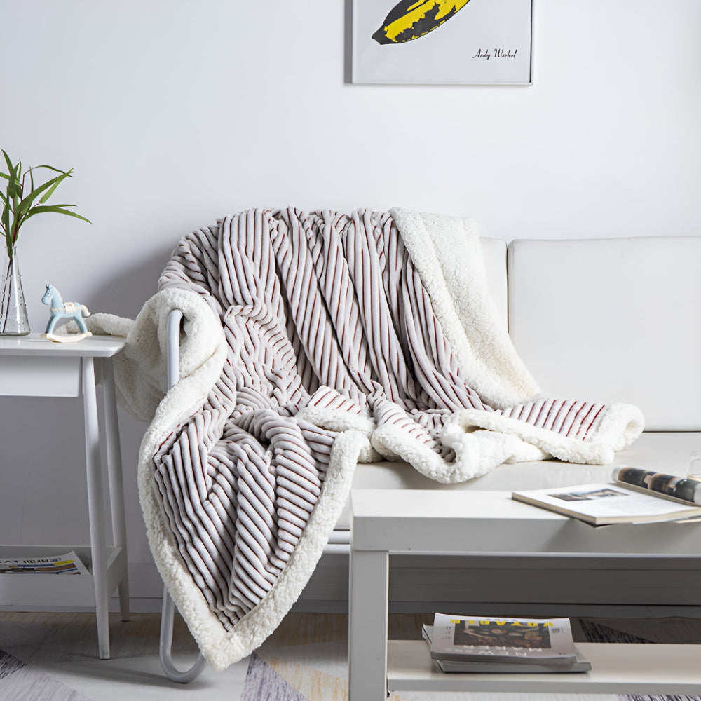 Reversible Sherpa Throw Blanket with Textured Stripe Pattern – Plush Microfiber for All Seasons