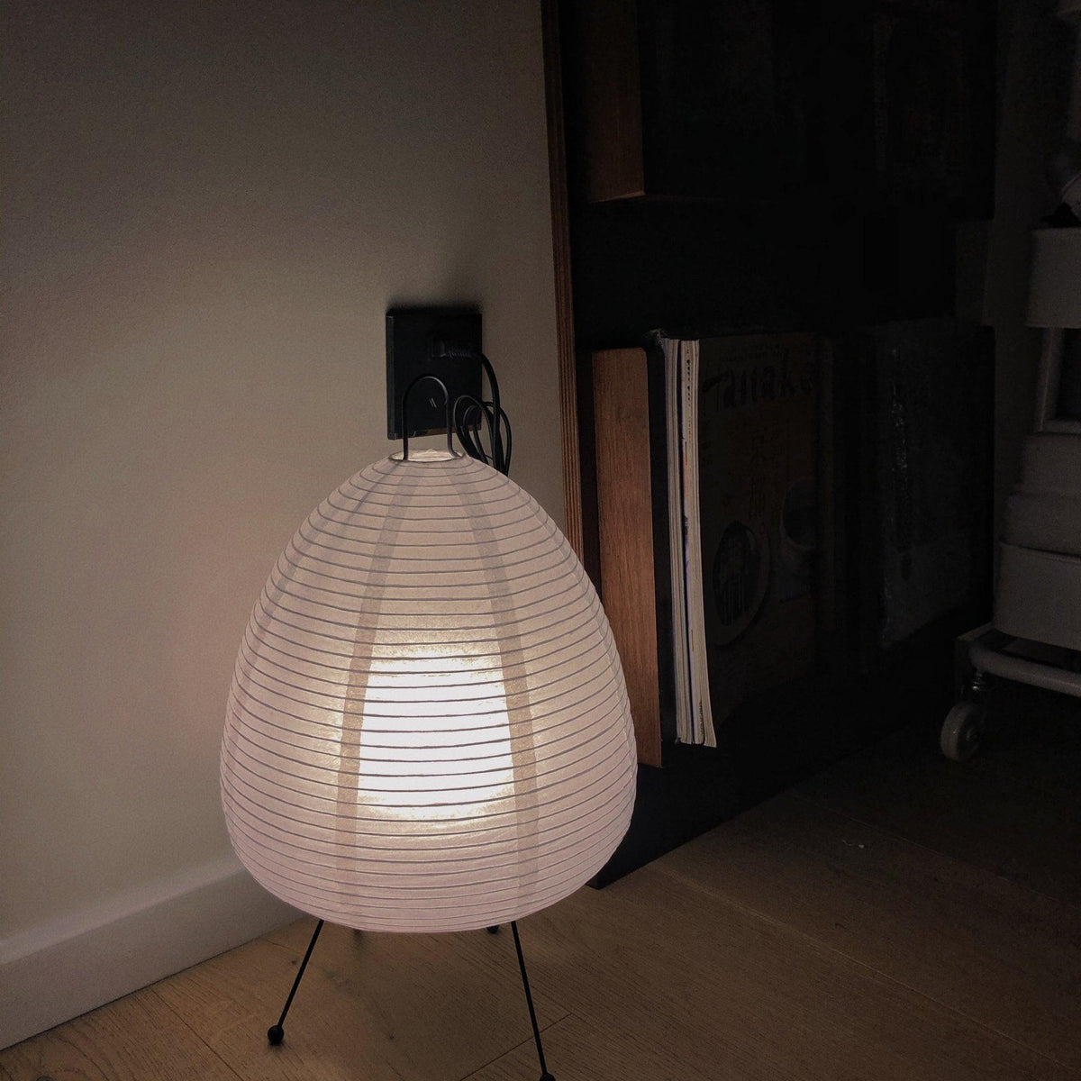 Lámpara de acento con pantalla de papel hecha a mano, 10 pulgadas de ancho, luz nocturna LED de brillo cálido para dormitorio, oficina, escritorio, rincón de lectura, estilo minimalista japonés