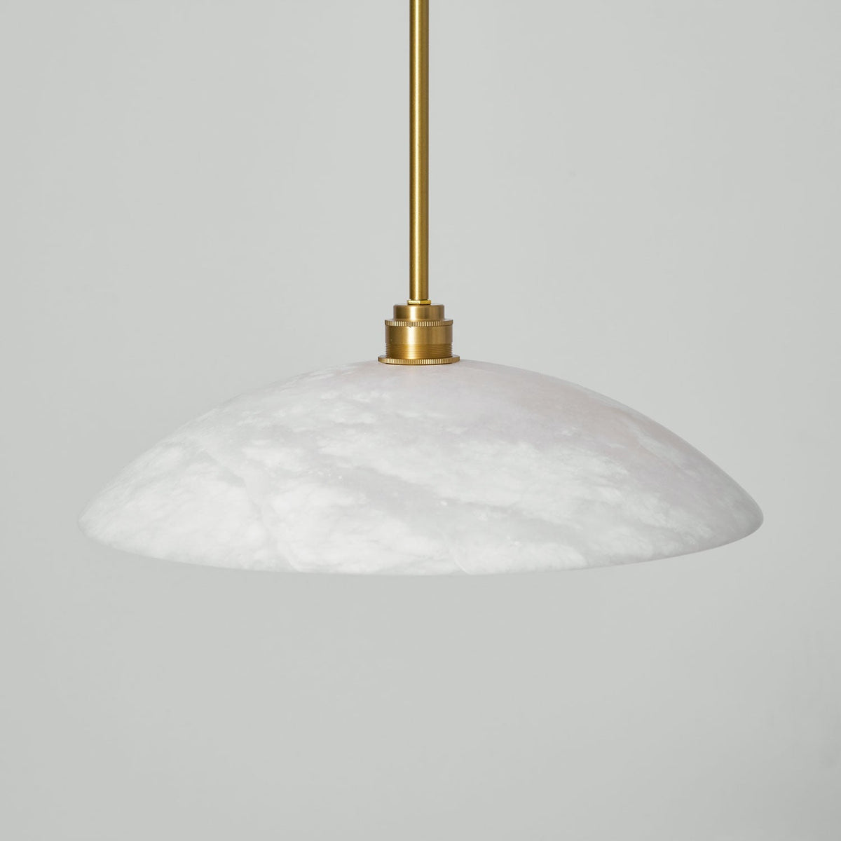 Lámpara de techo tipo globo de piedra blanca de 16 pulgadas, domo con cable ajustable para isla de cocina, comedor o sala de estar, lámpara colgante con casquillo E26 | Thomler