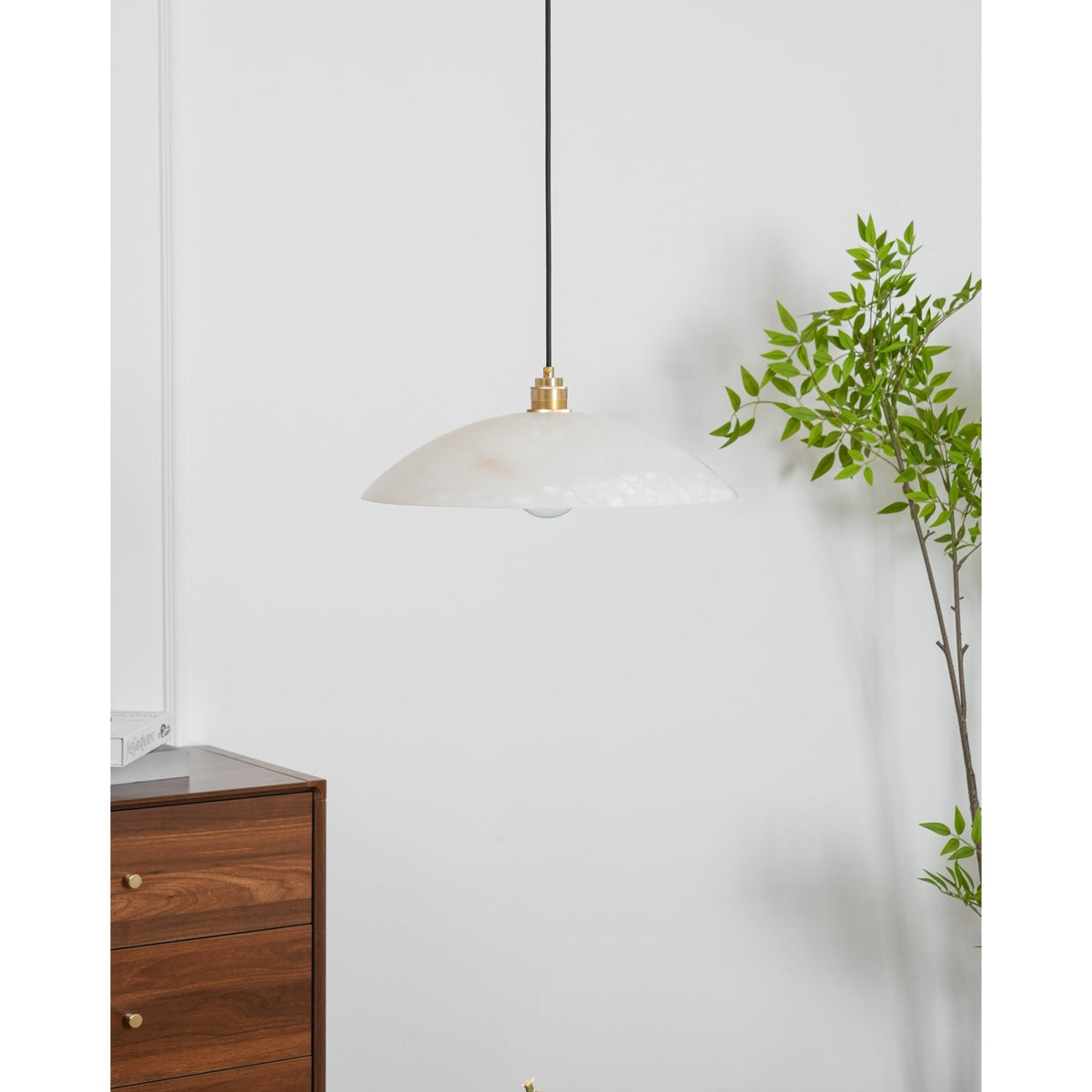 Lámpara de techo tipo globo de piedra blanca de 16 pulgadas, domo con cable ajustable para isla de cocina, comedor o sala de estar, lámpara colgante con casquillo E26 | Thomler