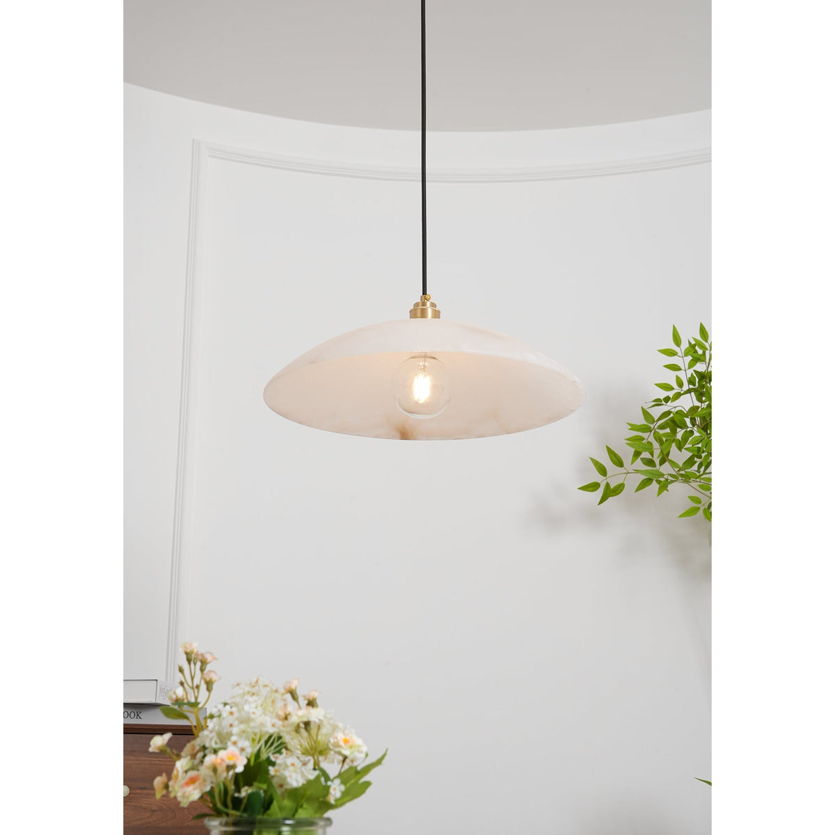 Lámpara de techo tipo globo de piedra blanca de 16 pulgadas, domo con cable ajustable para isla de cocina, comedor o sala de estar, lámpara colgante con casquillo E26 | Thomler