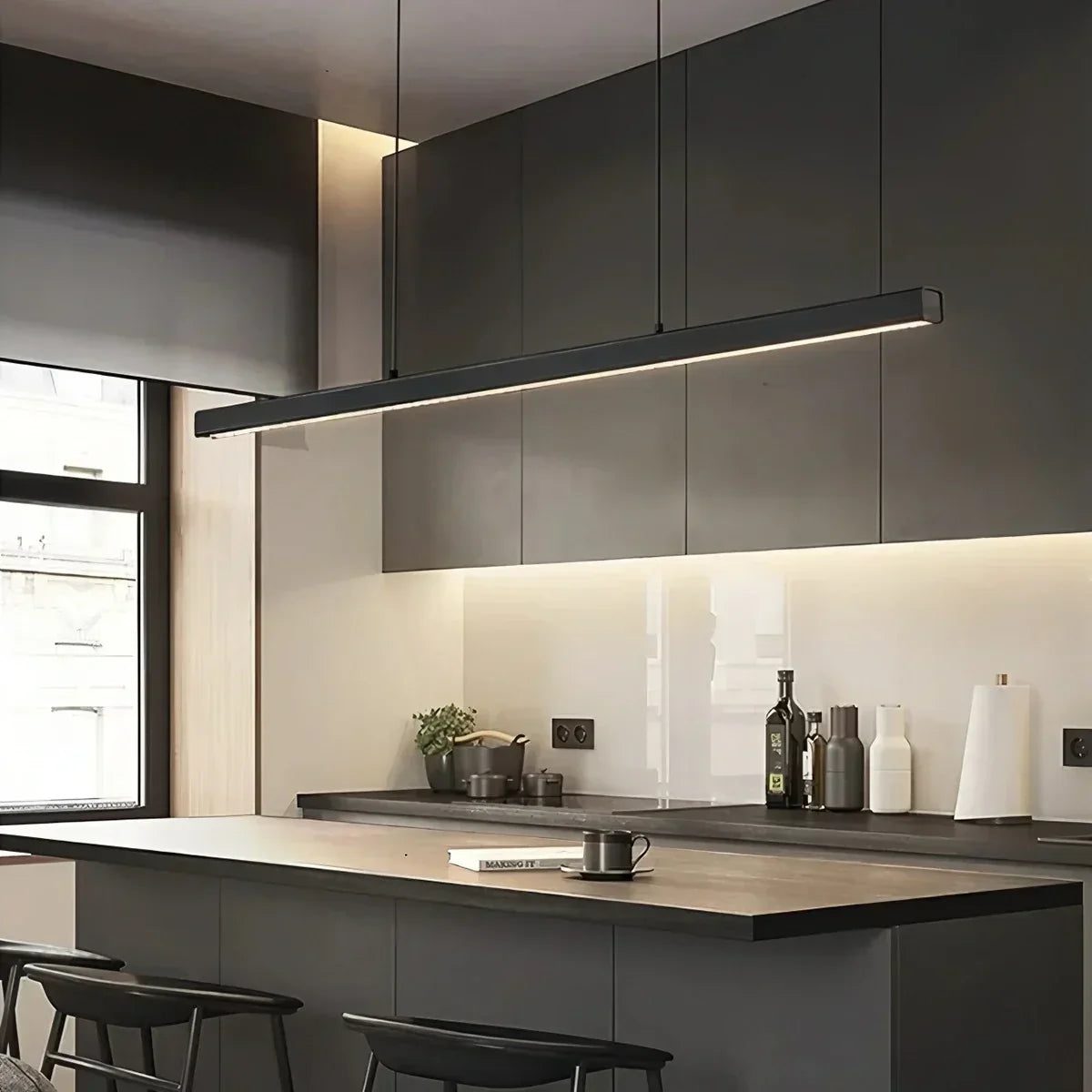 Lámpara de techo LED lineal de aluminio negro, luz colgante para comedor, isla de cocina, escritorio de oficina, lámpara suspendida minimalista moderna ajustable | Thomler