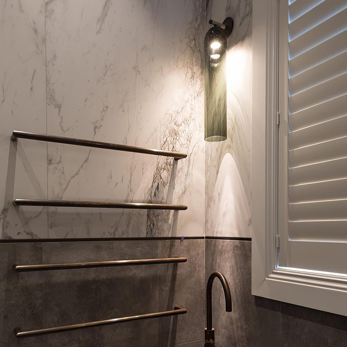 Aplique de pared cilíndrico de cristal, lámpara vertical de 19 pulgadas para sala de estar, dormitorio, pasillo, iluminación ambiental, montaje hacia arriba o hacia abajo, dorado, negro, níquel