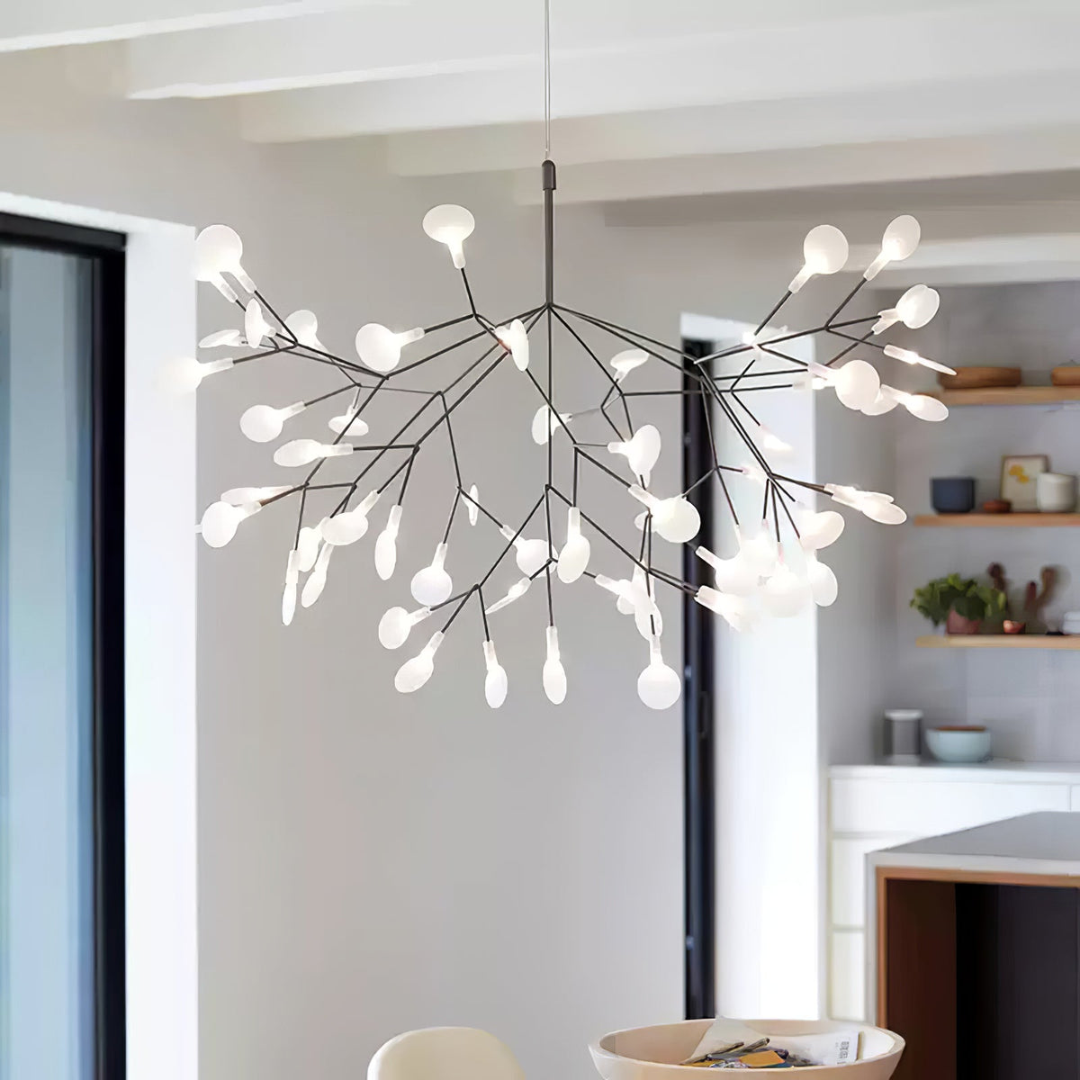Vertakkende led-kroonluchter met acryl bloemblaadjes, zwarte afwerking, 20W geïntegreerde verlichting, dimbaar, optionele afstandsbediening, modern statement-armatuur, voor binnenshuis/woonkamer