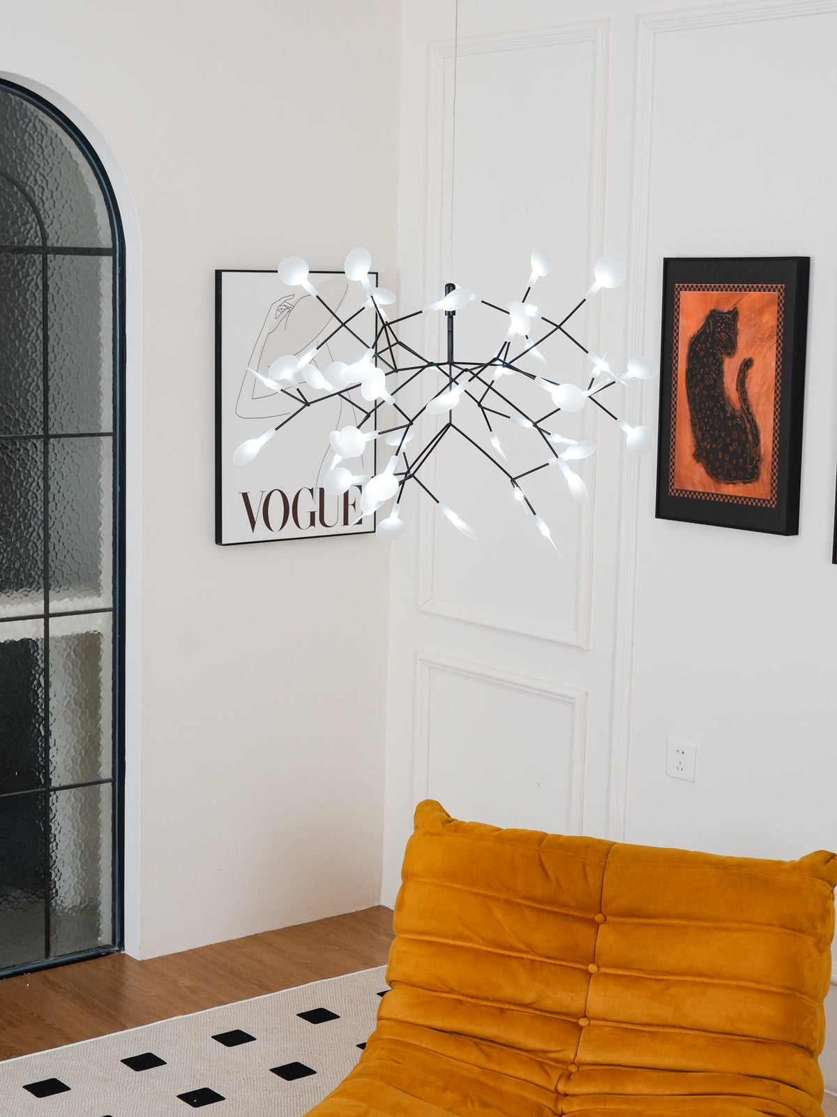Vertakkende led-kroonluchter met acryl bloemblaadjes, zwarte afwerking, 20W geïntegreerde verlichting, dimbaar, optionele afstandsbediening, modern statement-armatuur, voor binnenshuis/woonkamer