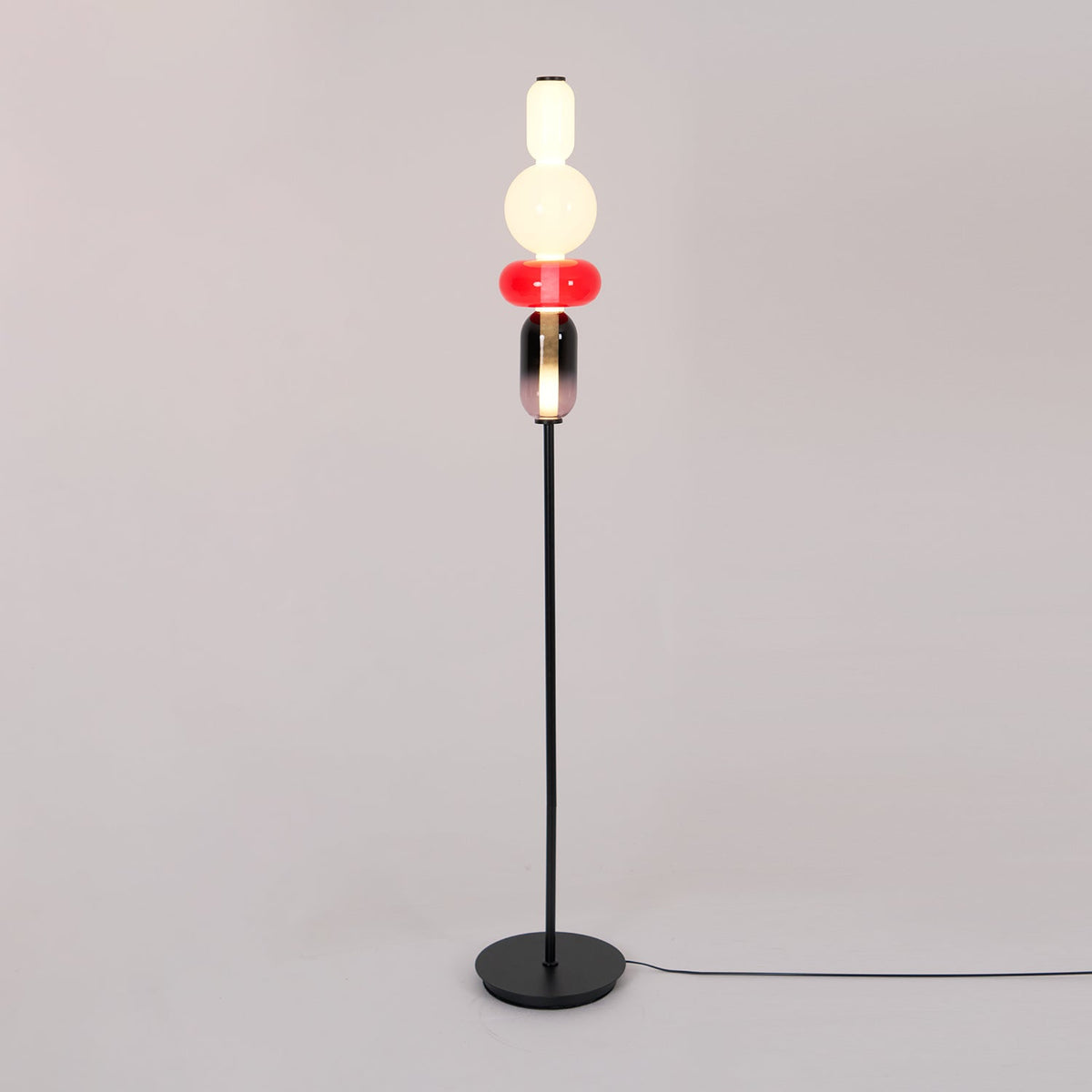 Lámpara de pie alta con temperatura de color ajustable, pantalla de metal y vidrio, iluminación decorativa moderna para dormitorio, sala de estar, rincón de lectura 130 cm | Thomler