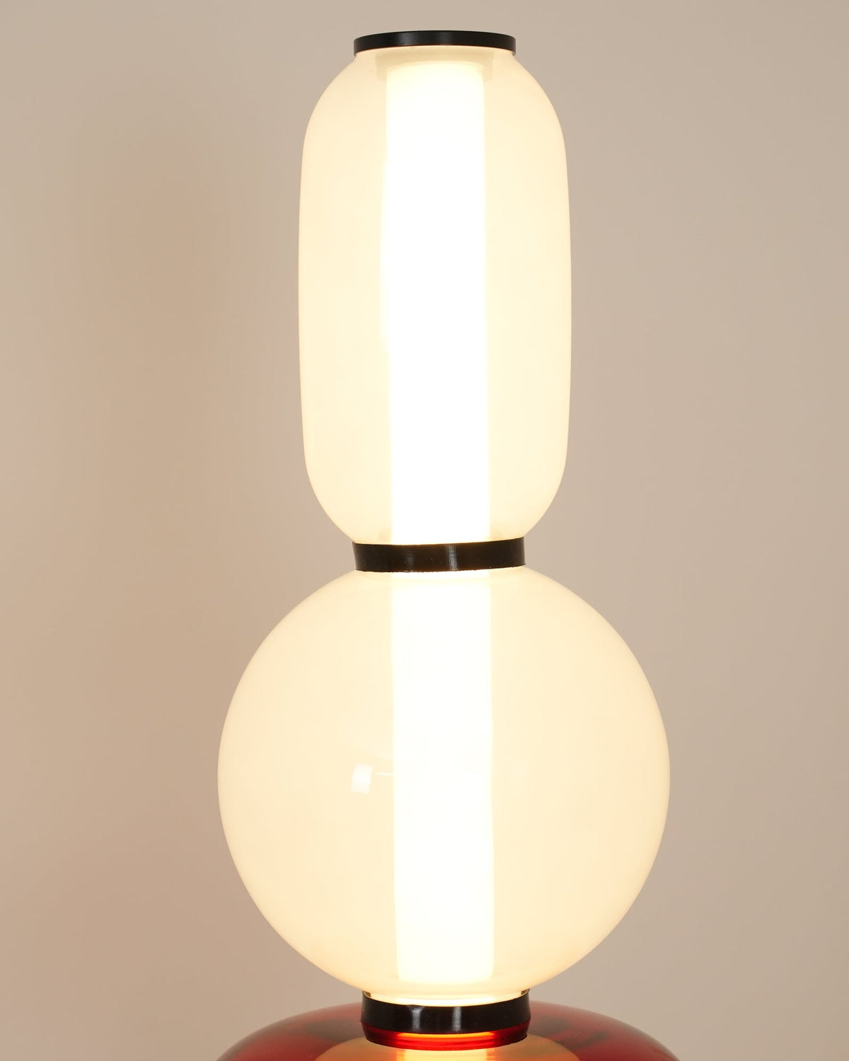 Lámpara de pie alta con temperatura de color ajustable, pantalla de metal y vidrio, iluminación decorativa moderna para dormitorio, sala de estar, rincón de lectura 130 cm | Thomler
