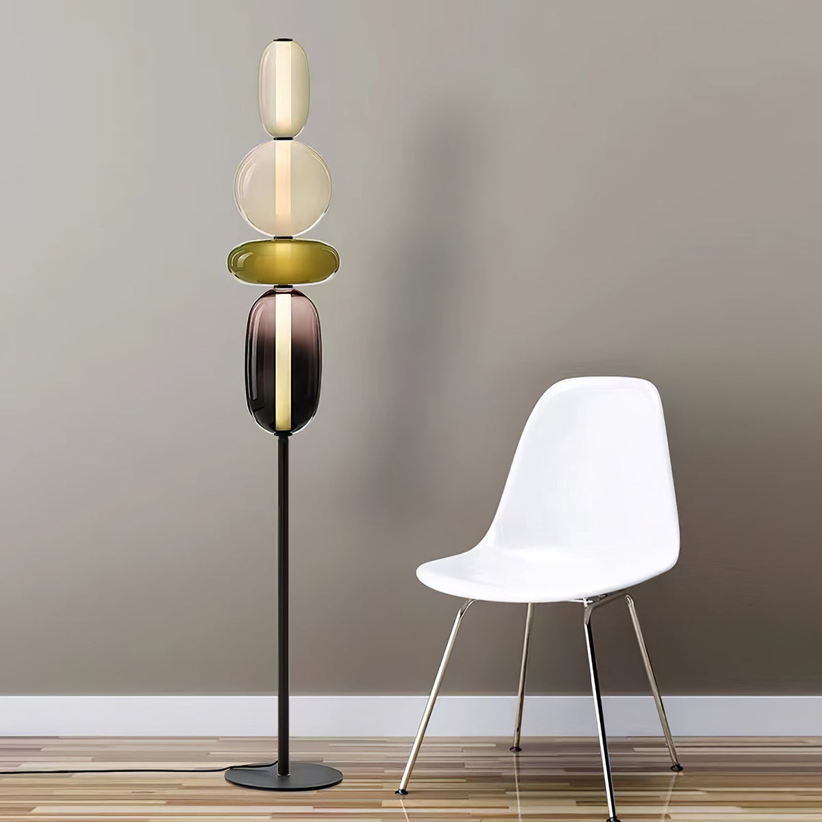 Lámpara de pie alta con temperatura de color ajustable, pantalla de metal y vidrio, iluminación decorativa moderna para dormitorio, sala de estar, rincón de lectura 130 cm | Thomler