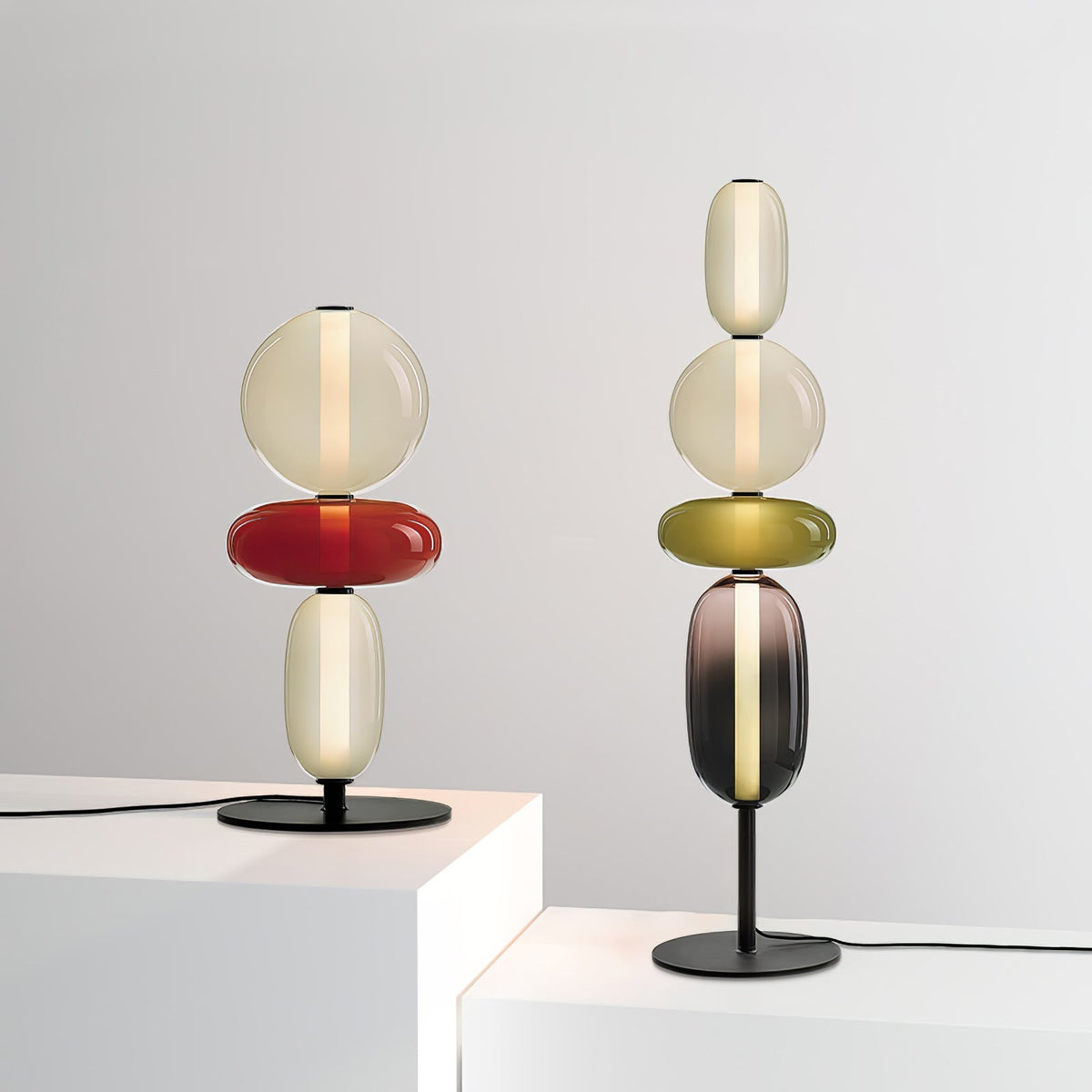 Lámpara de pie alta con temperatura de color ajustable, pantalla de metal y vidrio, iluminación decorativa moderna para dormitorio, sala de estar, rincón de lectura 130 cm | Thomler