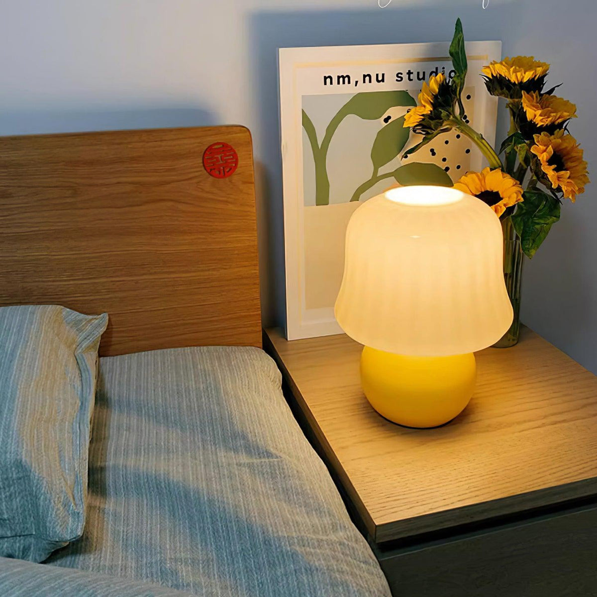Ceramic Accent Lamp with Enamel Shade 11.4 in Beige for Nightstands Bedrooms Living Rooms Study Desks Side Tables E14 Socket 15W Soft Glow | Thomler