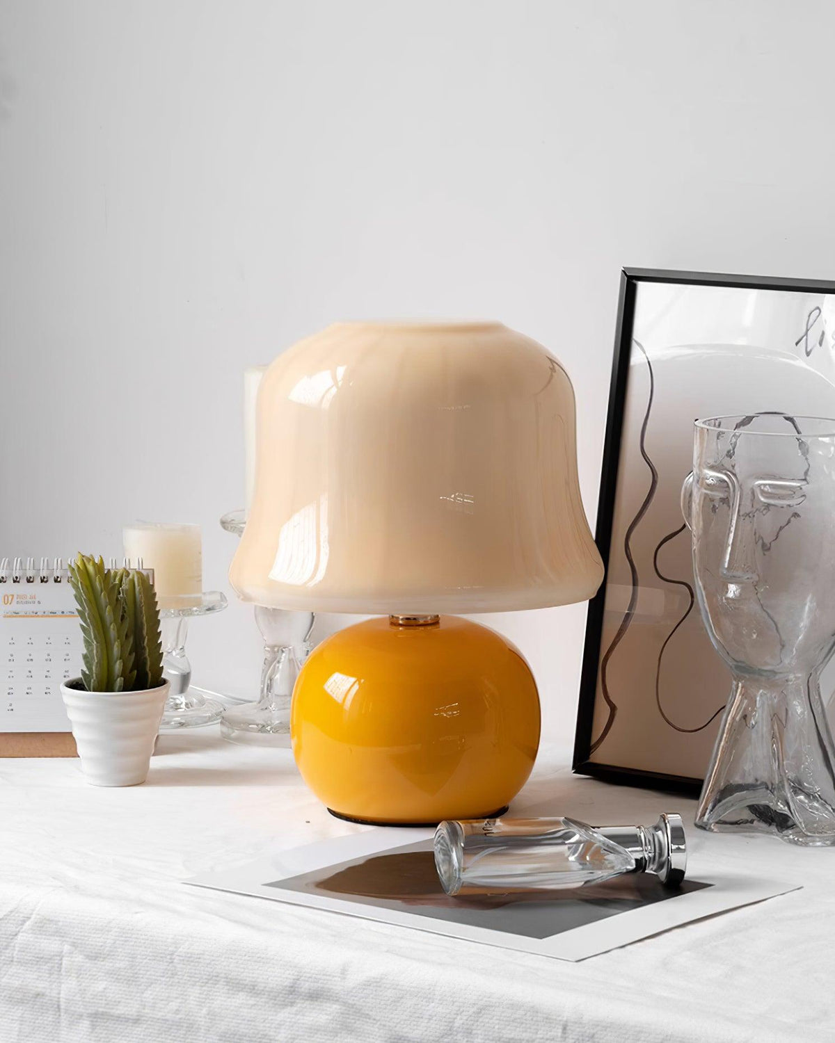 Ceramic Accent Lamp with Enamel Shade 11.4 in Beige for Nightstands Bedrooms Living Rooms Study Desks Side Tables E14 Socket 15W Soft Glow | Thomler