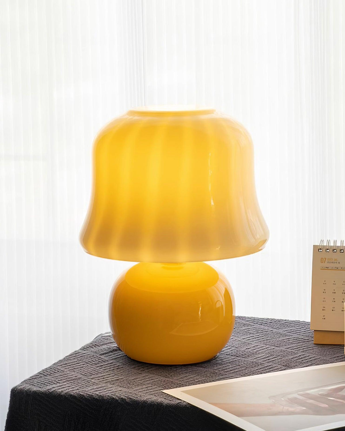 Ceramic Accent Lamp with Enamel Shade 11.4 in Beige for Nightstands Bedrooms Living Rooms Study Desks Side Tables E14 Socket 15W Soft Glow | Thomler