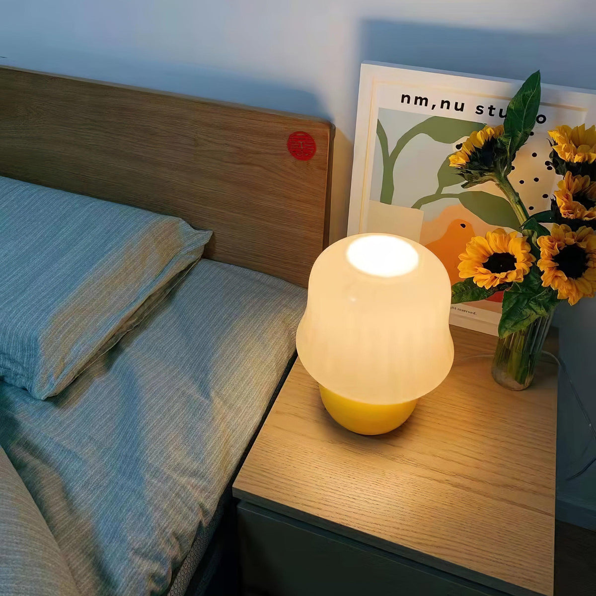 Ceramic Accent Lamp with Enamel Shade 11.4 in Beige for Nightstands Bedrooms Living Rooms Study Desks Side Tables E14 Socket 15W Soft Glow | Thomler