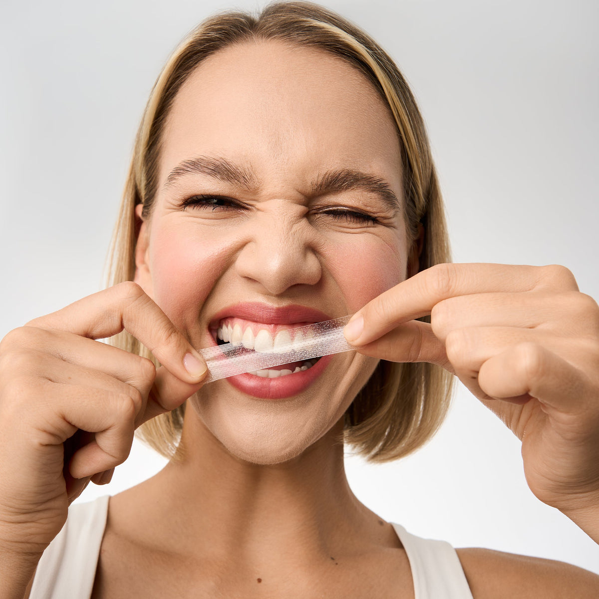 Tiras blanqueadoras de dientes premium (42 tiras)