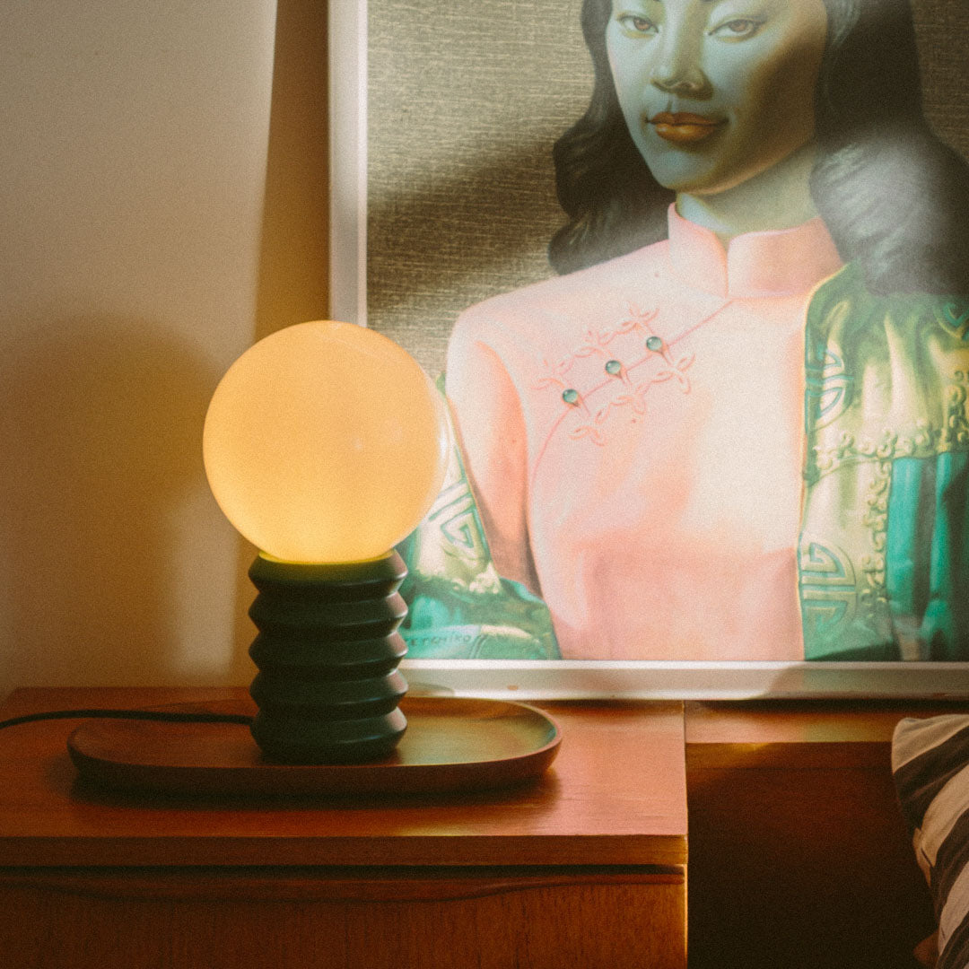 Frosted Globe Accent Lamp 11-Inch Wood Base Bedside Lighting Green Red Retro Style Bedroom Nightstand Living Room Home Office | Thomler