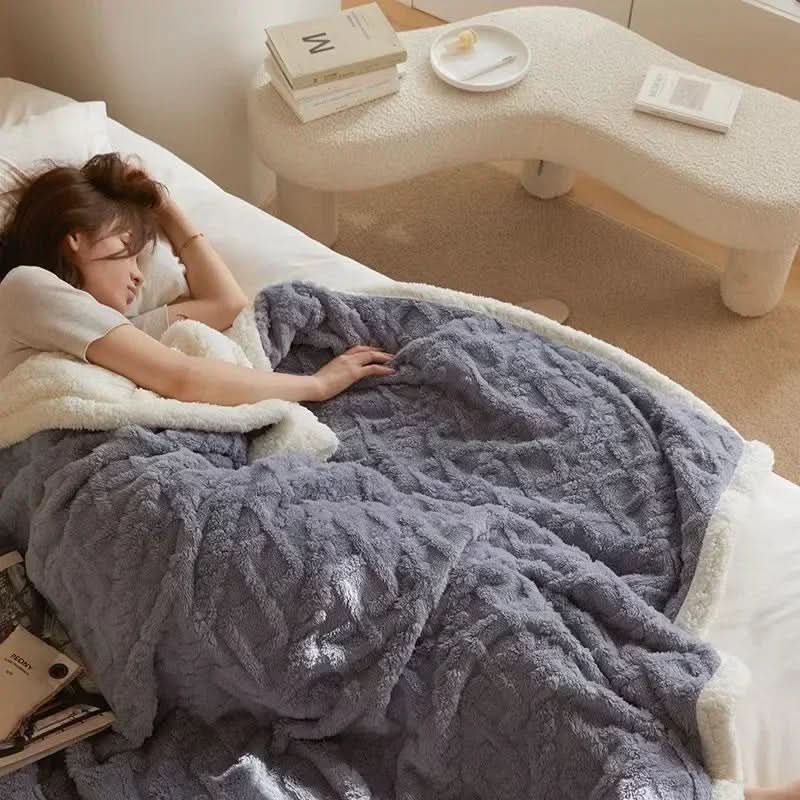 Reversible Dual-Layer Blanket with Plush Fleece & Wool-Like Softness for Beds & Sofas – Winter Coverage in 6 Sizes & 7 Colors