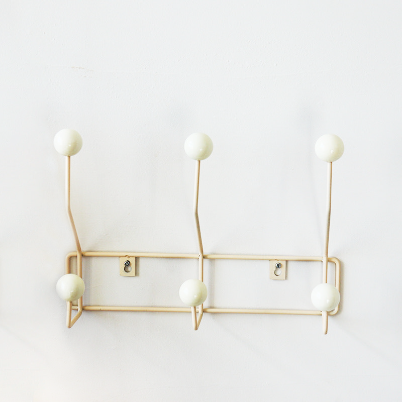 Metal Hook Rack for Entryway Storage – Dual-Hook Design with Glossy Knobs for Coats, Bags & Hats – Compact Space-Saving Organizer for Hallwa | Thomler