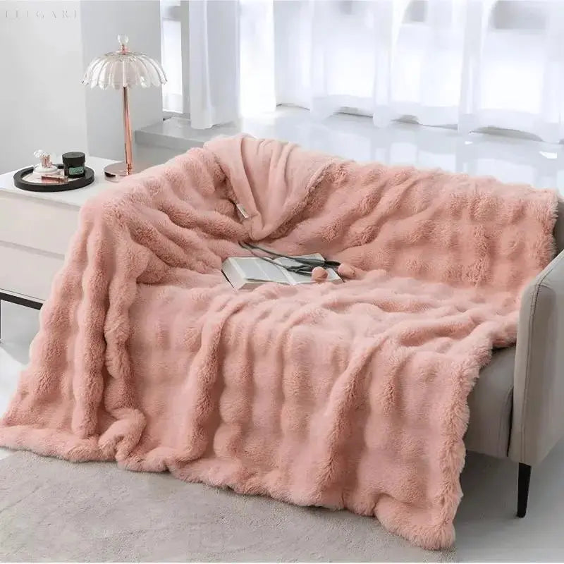 Plush Textured Fleece Throw Blanket – Oversized Anti-Pilling Cover for Couch & Bed