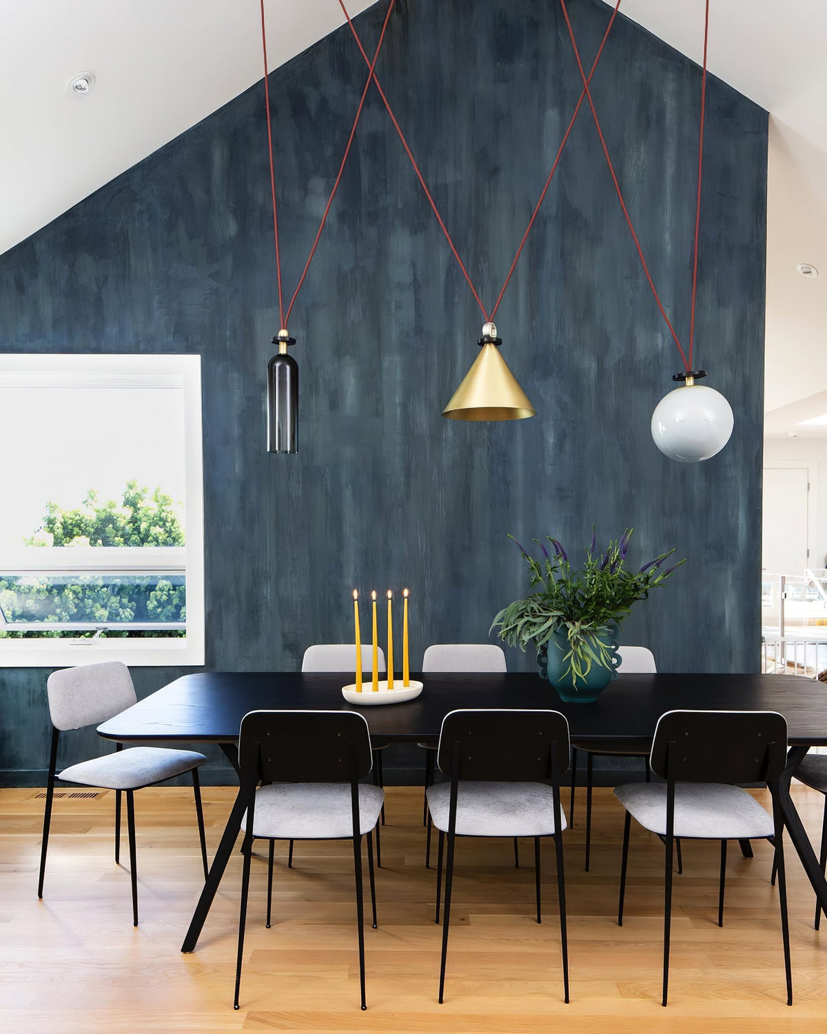 Lámpara de techo escultural modular con secciones ajustables y opciones de acabado personalizadas para comedor, cocina y sala de estar | Thomler