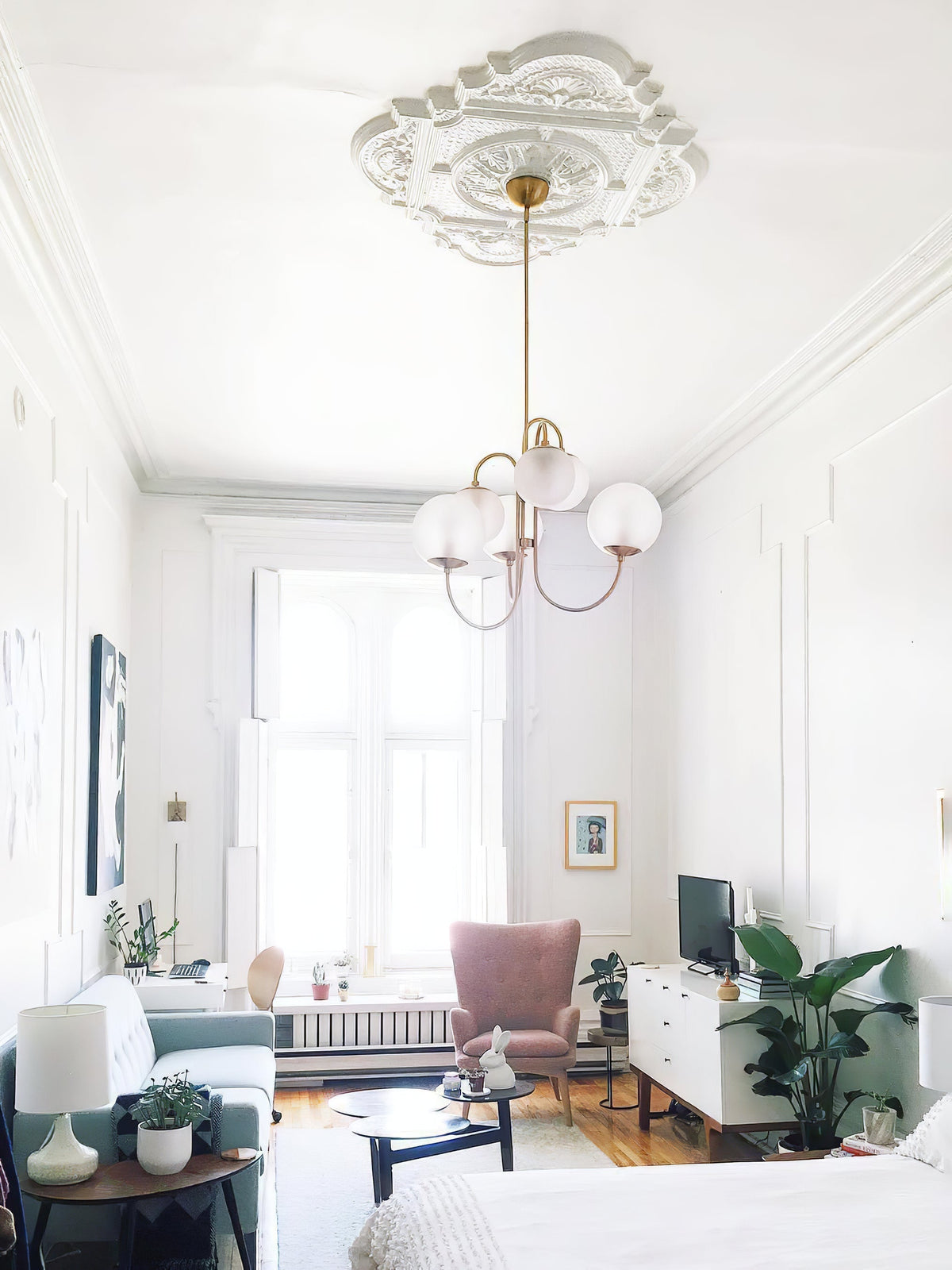 Lámpara de techo de varios brazos, marco de metal, pantallas de vidrio esmerilado, oro, negro, blanco, 30 pulgadas de diámetro, para sala de estar, comedor, dormitorio, luz superior | Thomler