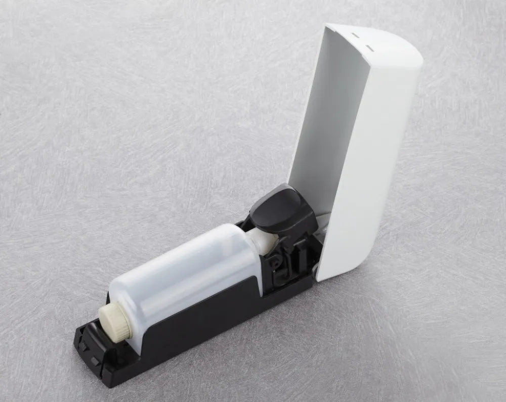 Wandmontierter Duschspender mit 3 Kammern und Pumpdosiersystem