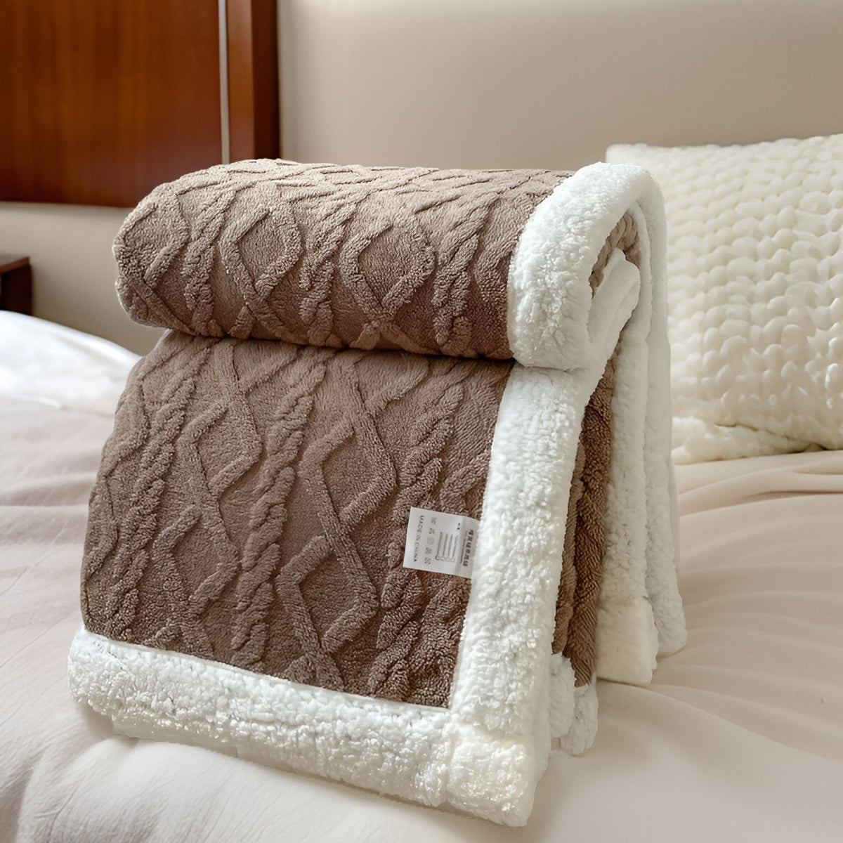 Reversible Sherpa Throw Blanket 59×79 Inches Soft Polyester for Couch Bed Chair Gray White Lightweight Winter Warmth Layer Bedroom Living Ro | Thomler