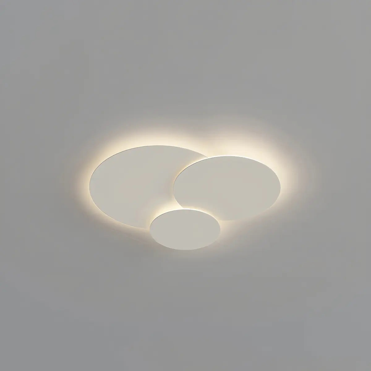 Flush Mount LED Ceiling Light with Rotating Discs White Dimmable Remote Control Modern Fixture for Bedroom Bathroom Living Room Hallway Adju | Thomler