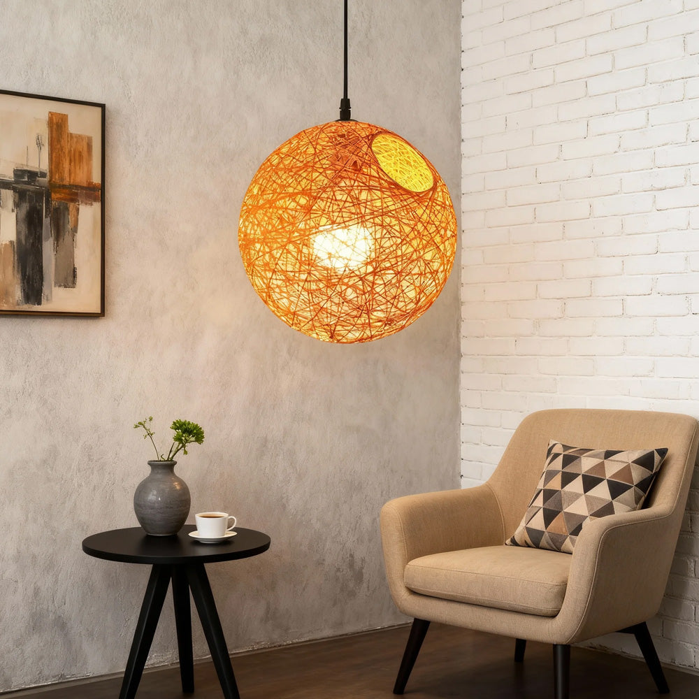 Geweven Bolvormige Plafondlamp voor Eet- en Woonkamers – Handgemaakte Hanglamp van Natuurlijke Vezels met Warme, Gefilterde Gloed