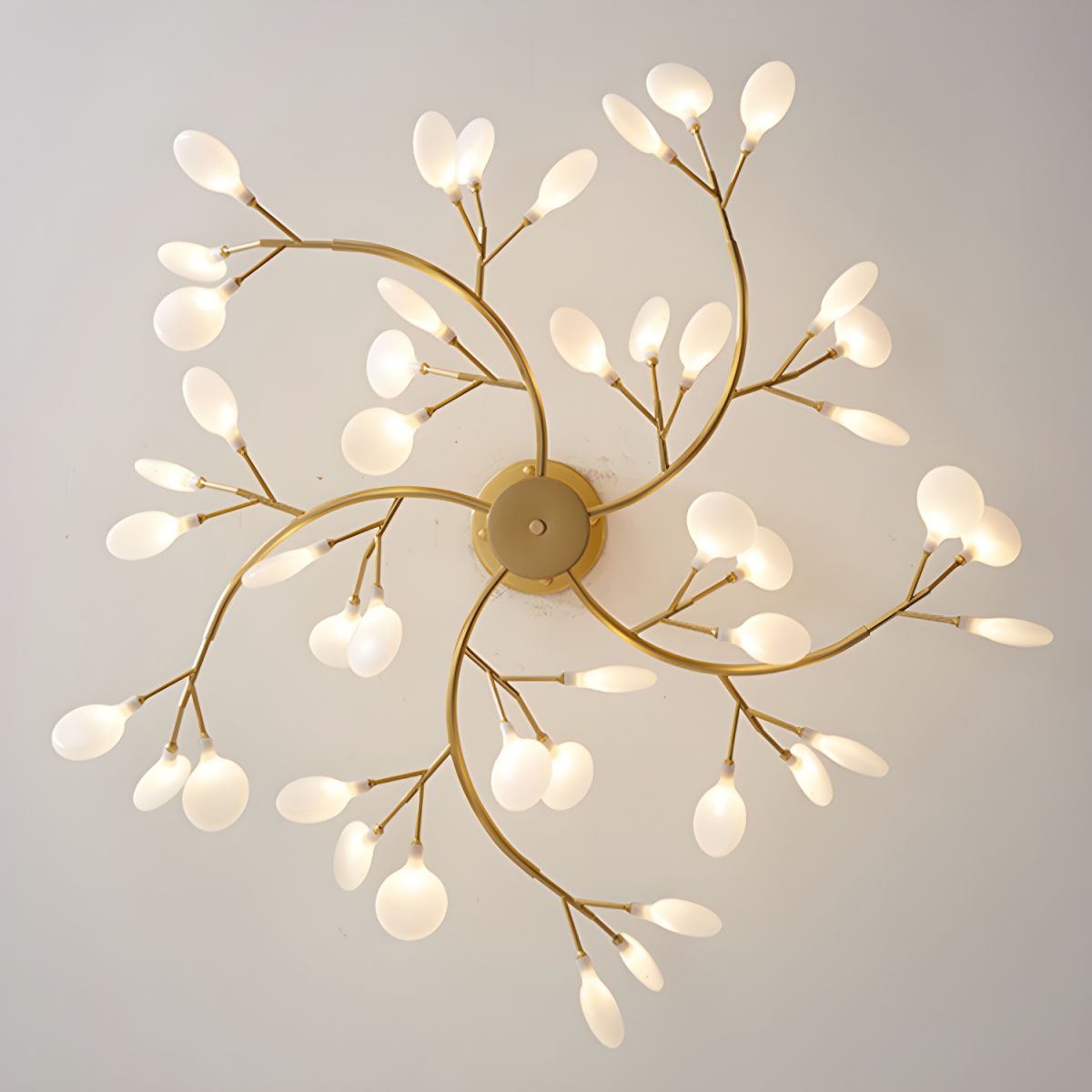 Lámpara de araña de ramas acrílicas con luces LED ajustables para comedor y entrada - de 30 a 63 ramas de luz - Regulable, acabado en metal dorado o negro