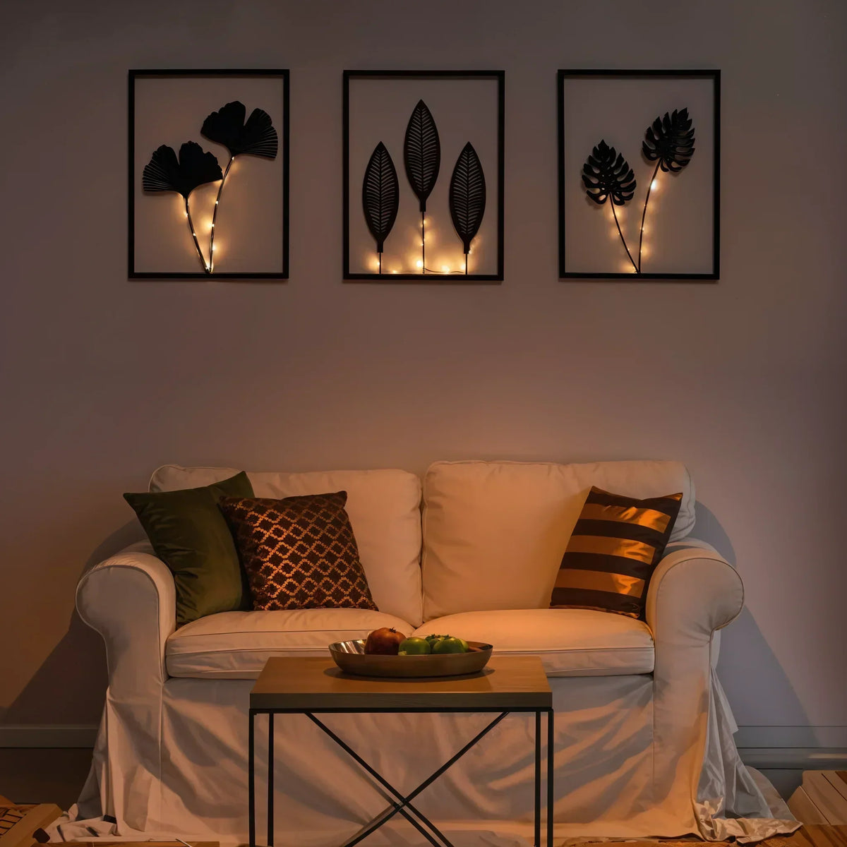 Battery-Powered LED Leaf Frame Light Set for Home Decor 3-Piece Black Metal Botanical Display for Shelves Tables Nightstand Ambiance