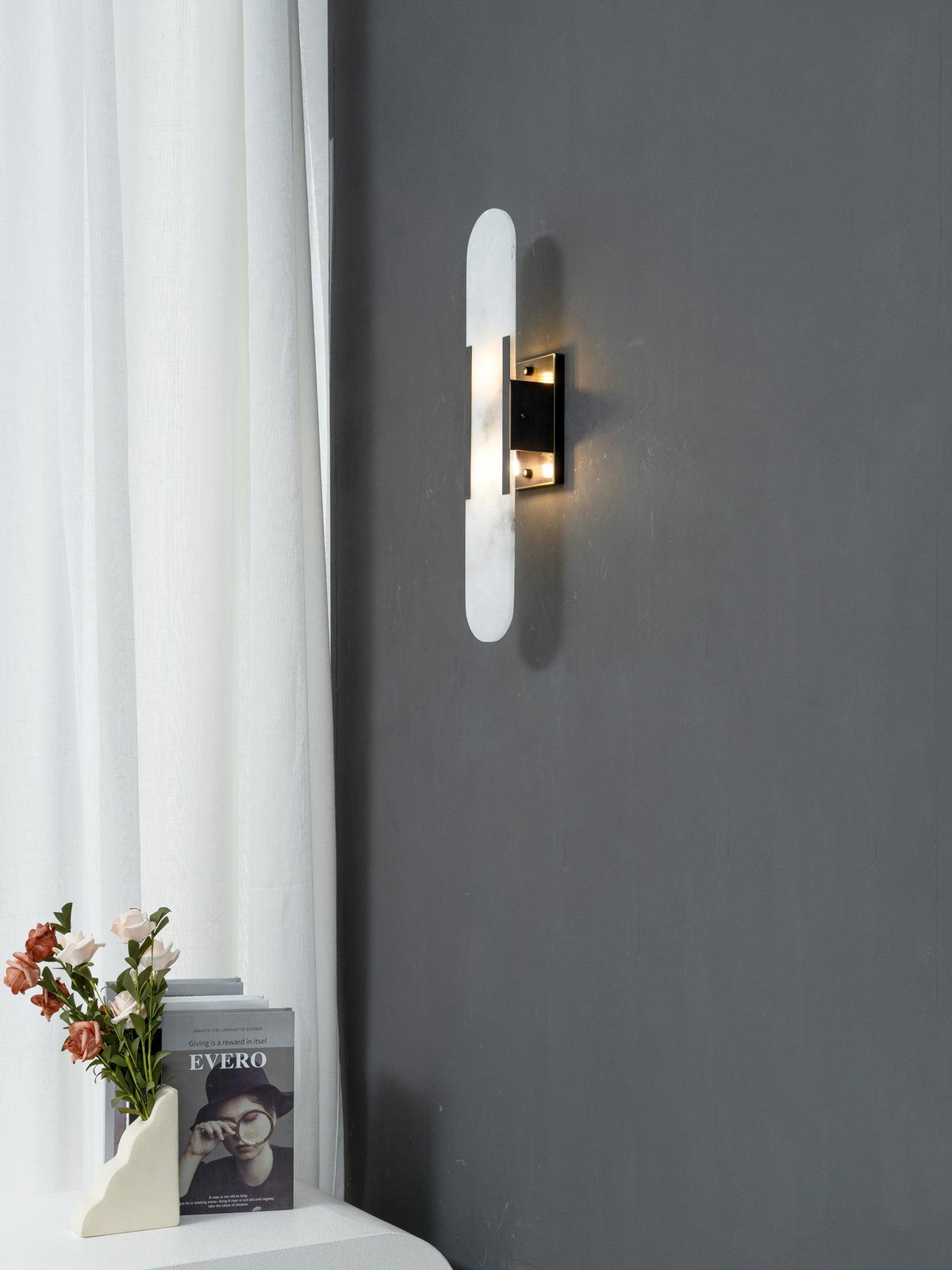 Aplique de alabastro hecho a mano con detalle en latón, lámpara de pared de 14 pulgadas para dormitorio, pasillo, sala de estar, accesorio interior, LED G4, piedra alargada moderna