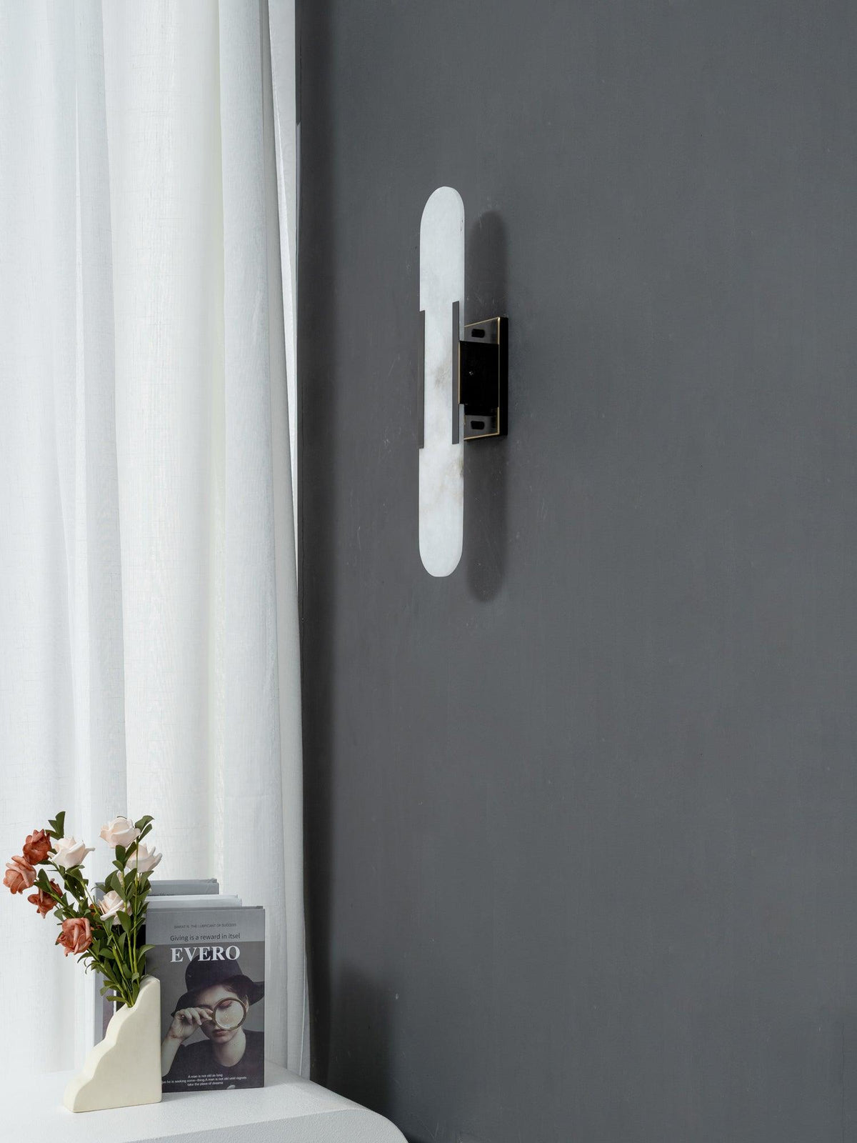 Aplique de alabastro hecho a mano con detalle en latón, lámpara de pared de 14 pulgadas para dormitorio, pasillo, sala de estar, accesorio interior, LED G4, piedra alargada moderna