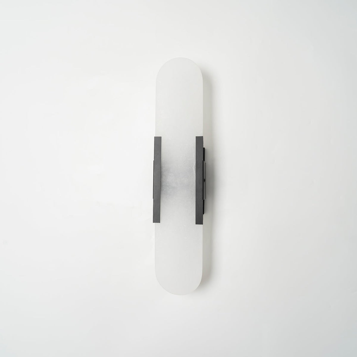 Aplique de alabastro hecho a mano con detalle en latón, lámpara de pared de 14 pulgadas para dormitorio, pasillo, sala de estar, accesorio interior, LED G4, piedra alargada moderna