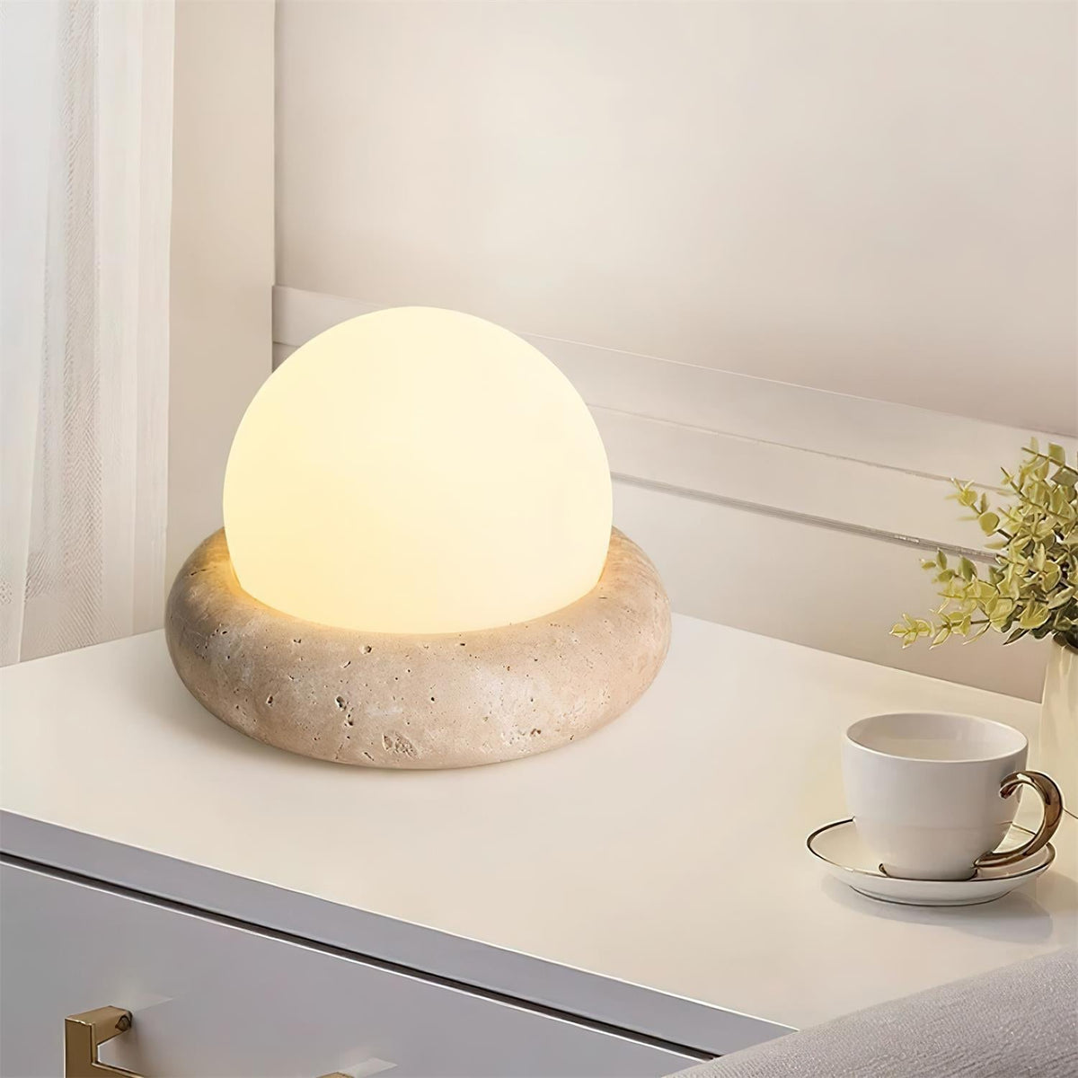 Wiederaufladbare LED-Akzentleuchte, Sockel aus Naturstein, satinierter Schirm, kabellos, Fernbedienung, drei Farbeinstellungen, für Schlafzimmer, Nachttisch, Schreibtisch, Wohnzimmer, kabellos | Thomler