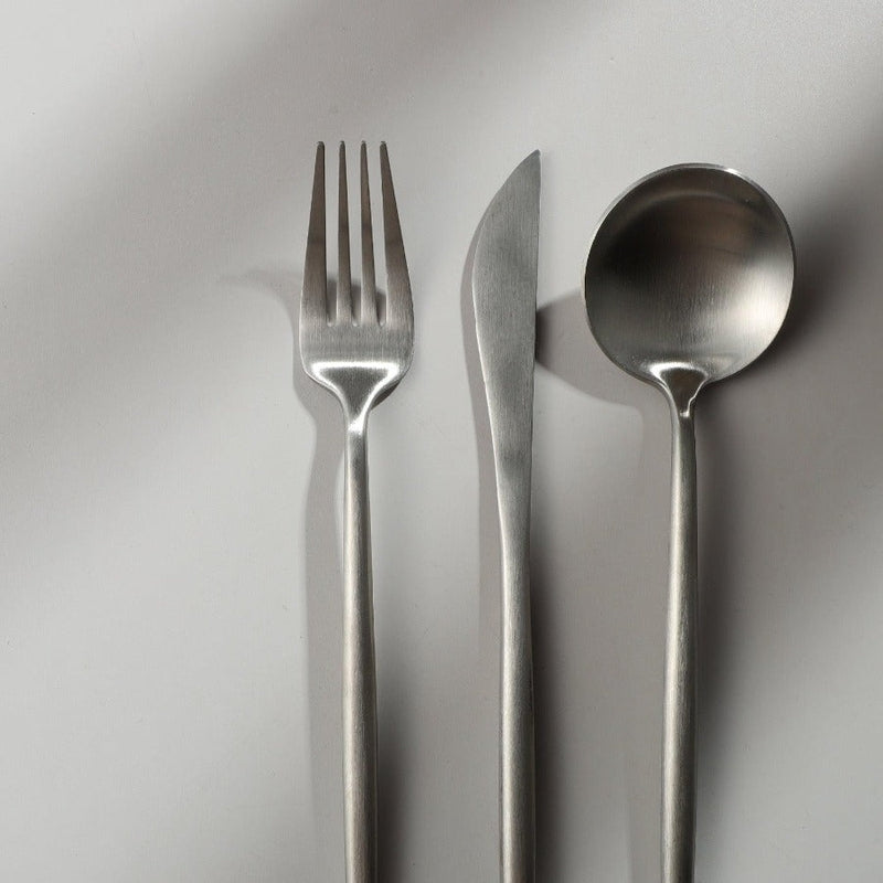 Titanium-Coated Stainless Steel Flatware Set – 18/10 Premium Dinnerware Service for Everyday Dining & Special Occasions | Thomler