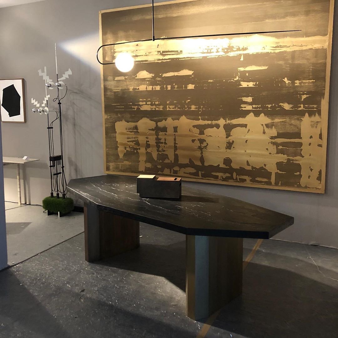 Lámpara de techo escultural con difusores de vidrio opalino, acabado en negro y latón, diseño de múltiples brazos para comedor, vestíbulo, lámpara de techo moderna