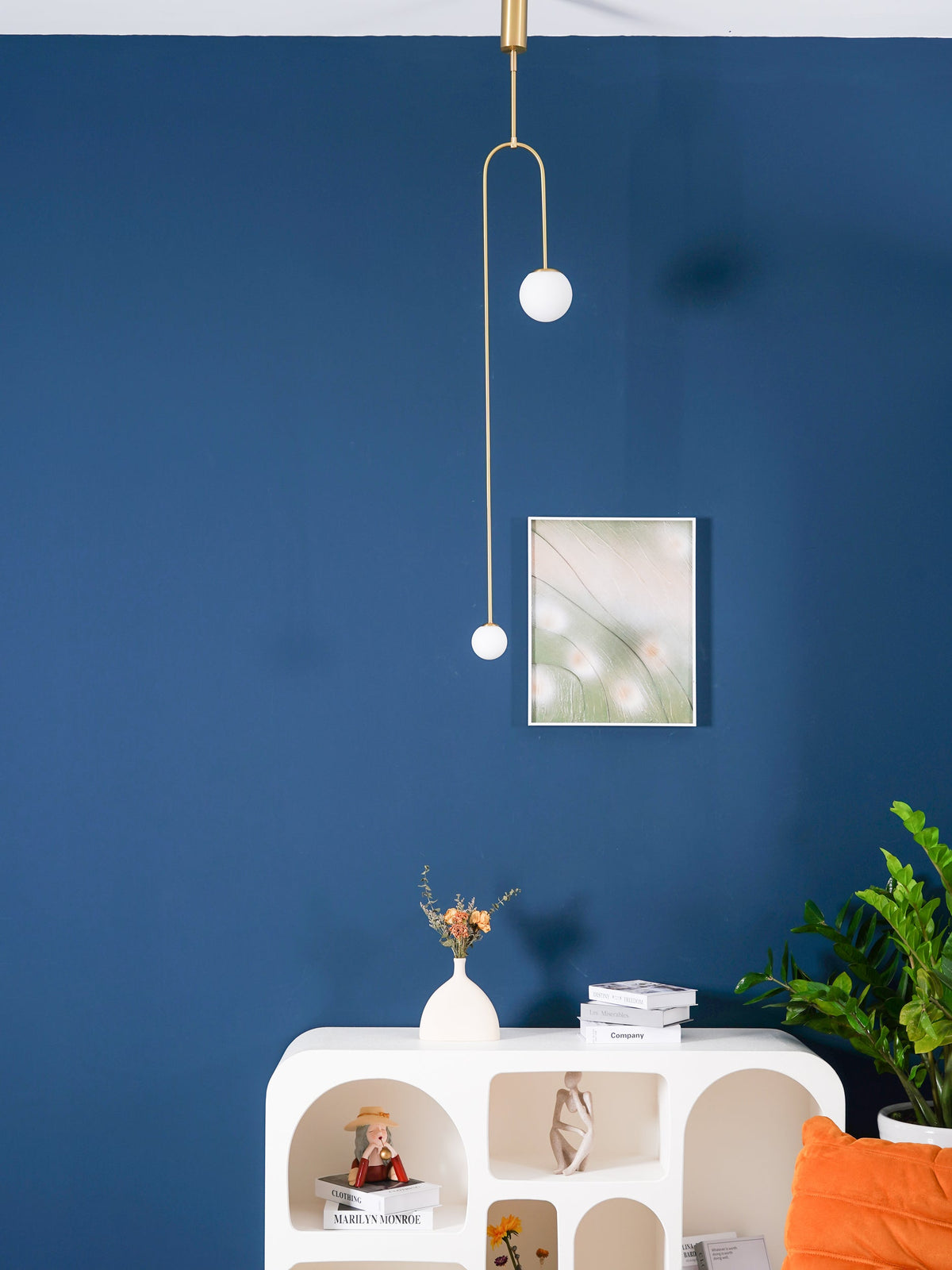 Lámpara de techo escultural con difusores de vidrio opalino, acabado en negro y latón, diseño de múltiples brazos para comedor, vestíbulo, lámpara de techo moderna