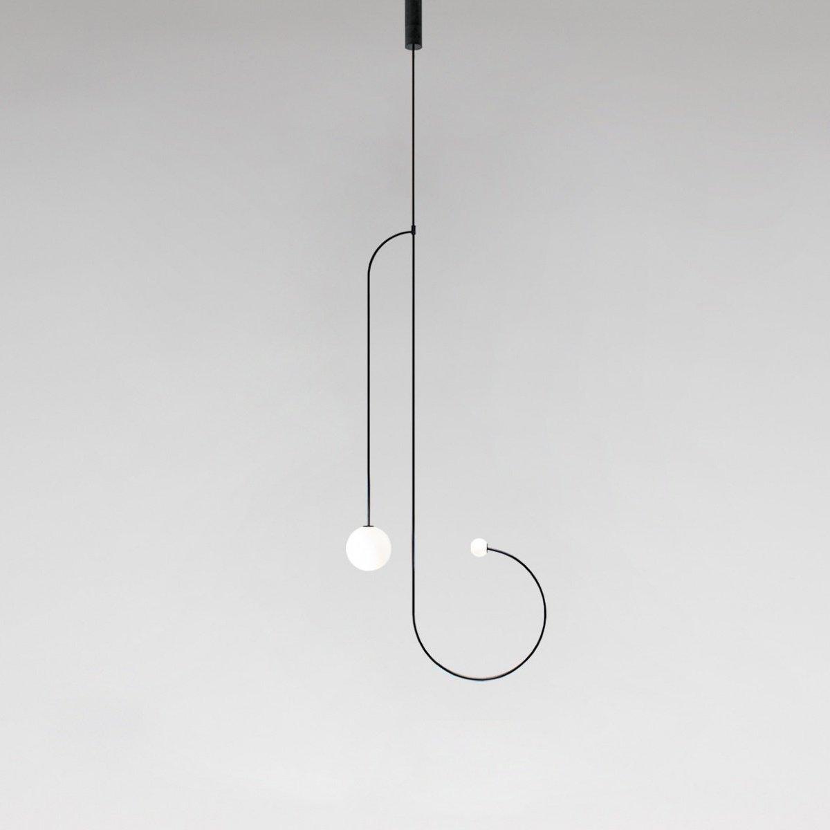 Lámpara de techo escultural con difusores de vidrio opalino, acabado en negro y latón, diseño de múltiples brazos para comedor, vestíbulo, lámpara de techo moderna