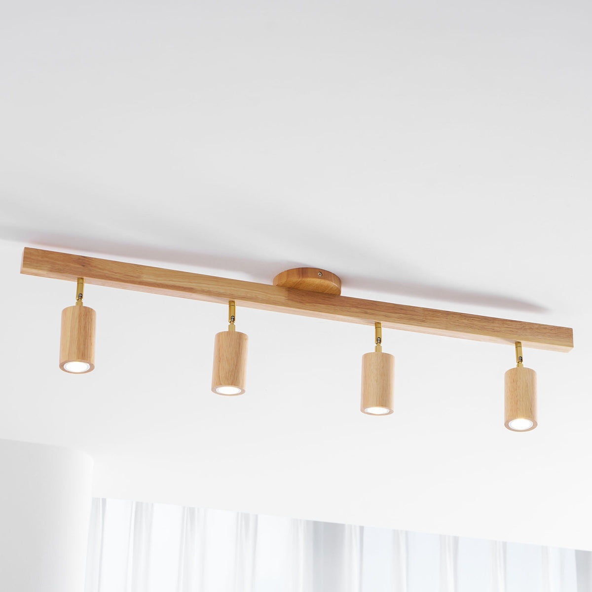 Foco de riel con múltiples cabezales y pantallas de madera para cocina, comedor y sala de estar | Lámpara LED ajustable para riel | Techo rústico de granja