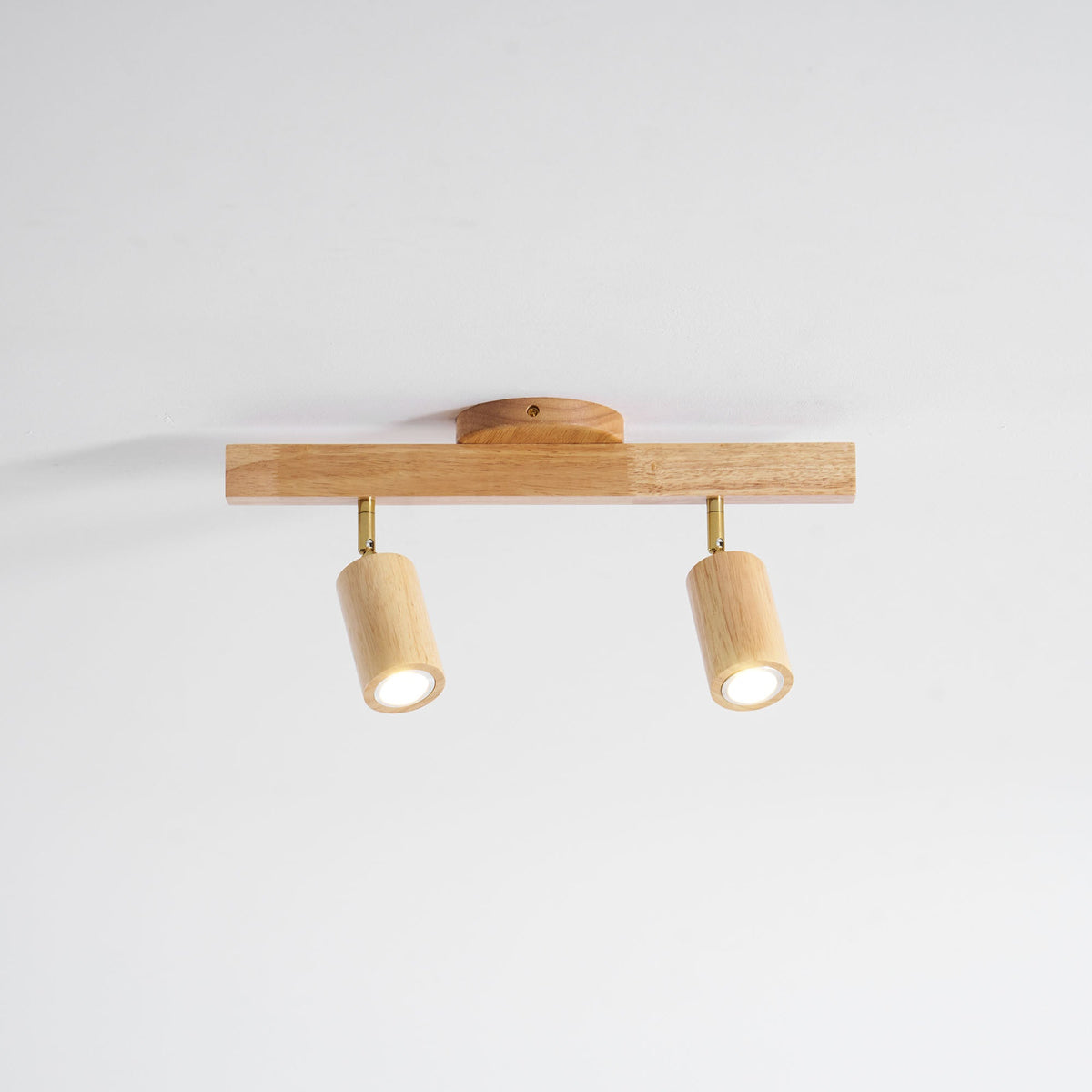 Foco de riel con múltiples cabezales y pantallas de madera para cocina, comedor y sala de estar | Lámpara LED ajustable para riel | Techo rústico de granja